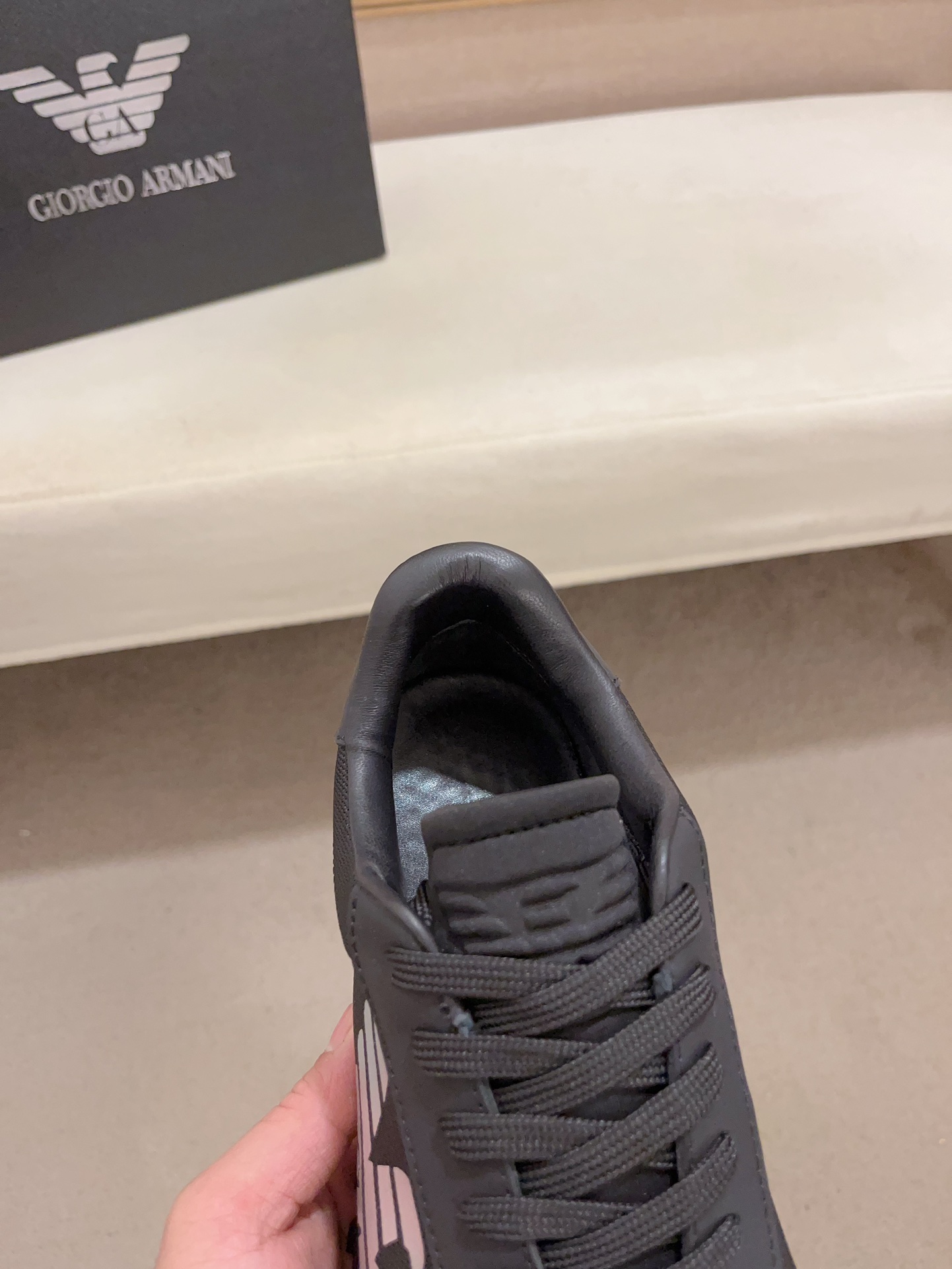 Precio de fábrica: 280Armani (Armani) sitio web oficial sincronizado con los últimos modelos de la p