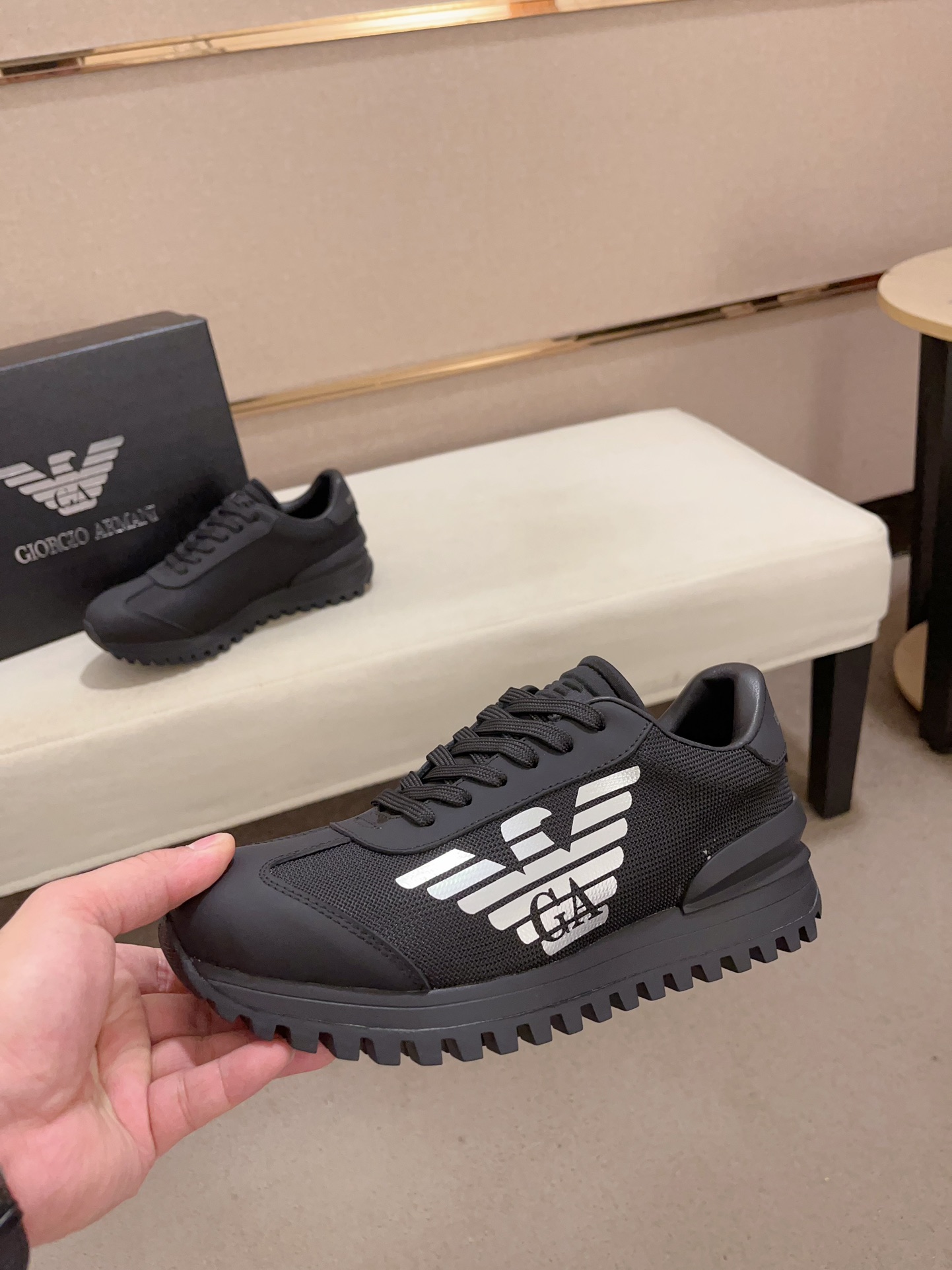 Precio de fábrica: 280Armani (Armani) sitio web oficial sincronizado con los últimos modelos de la p