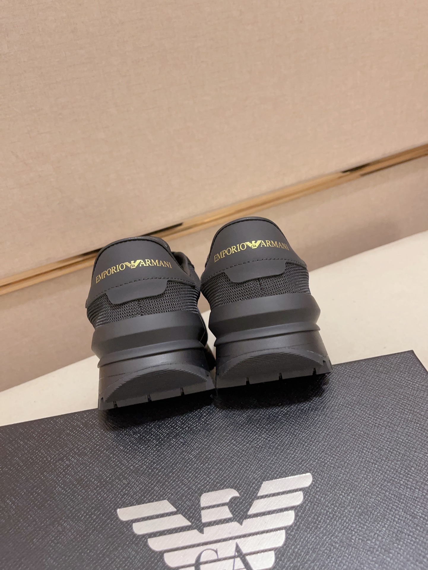 Precio de fábrica: 280Armani (Armani) sitio web oficial sincronizado con los últimos modelos de la p