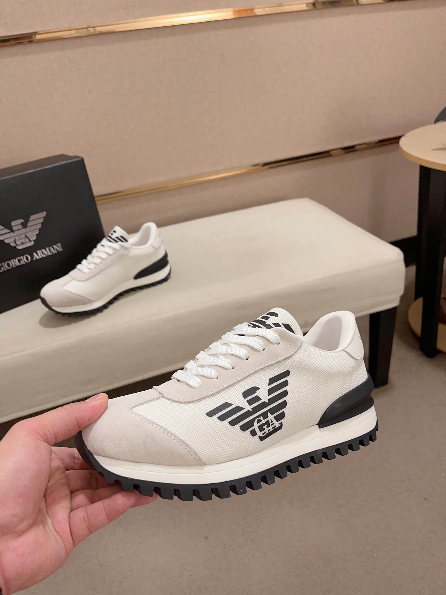 Precio de fábrica: 280Armani (Armani) sitio web oficial sincronizado con los últimos modelos de la p