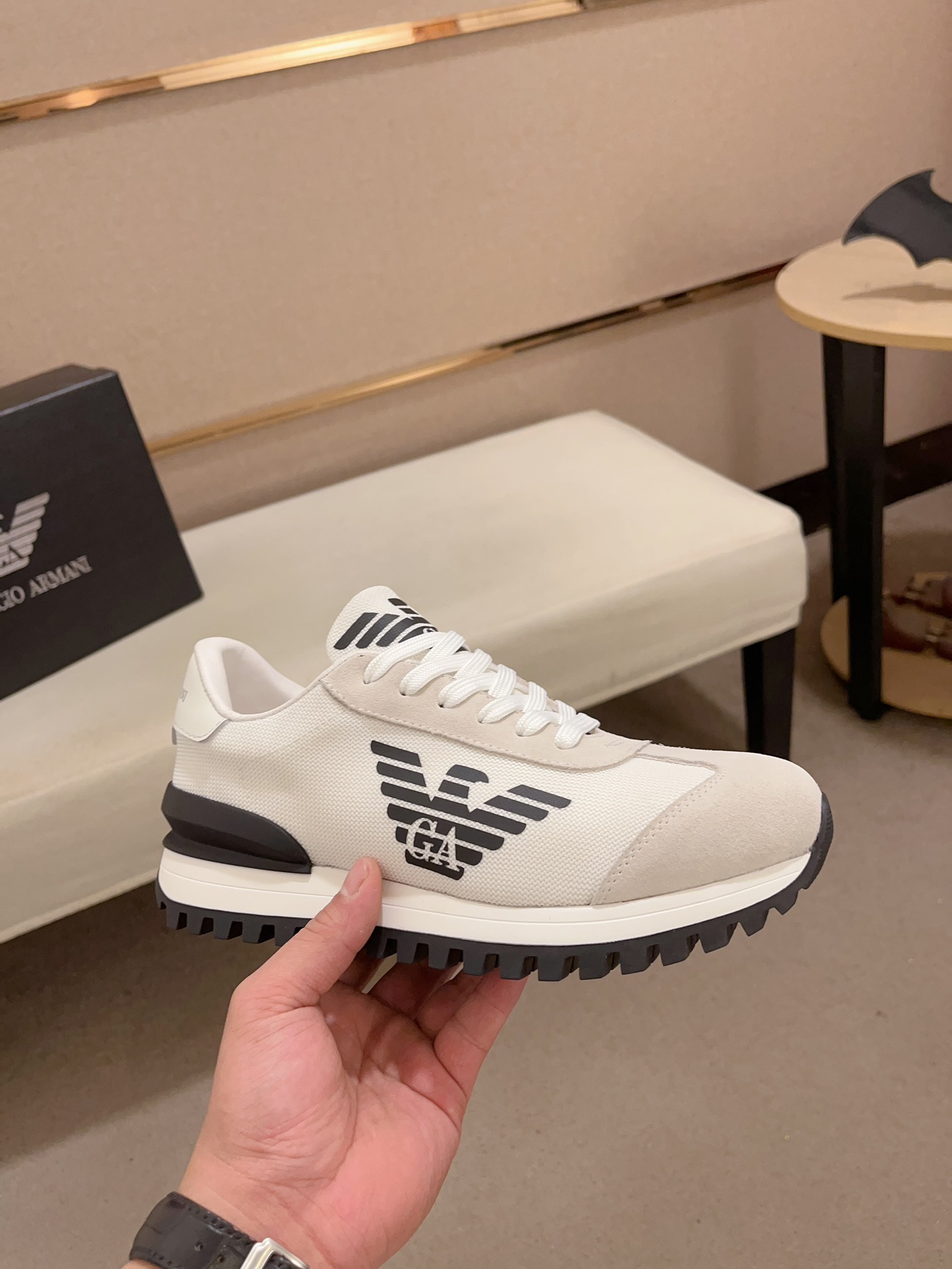 Precio de fábrica: 280Armani (Armani) sitio web oficial sincronizado con los últimos modelos de la p