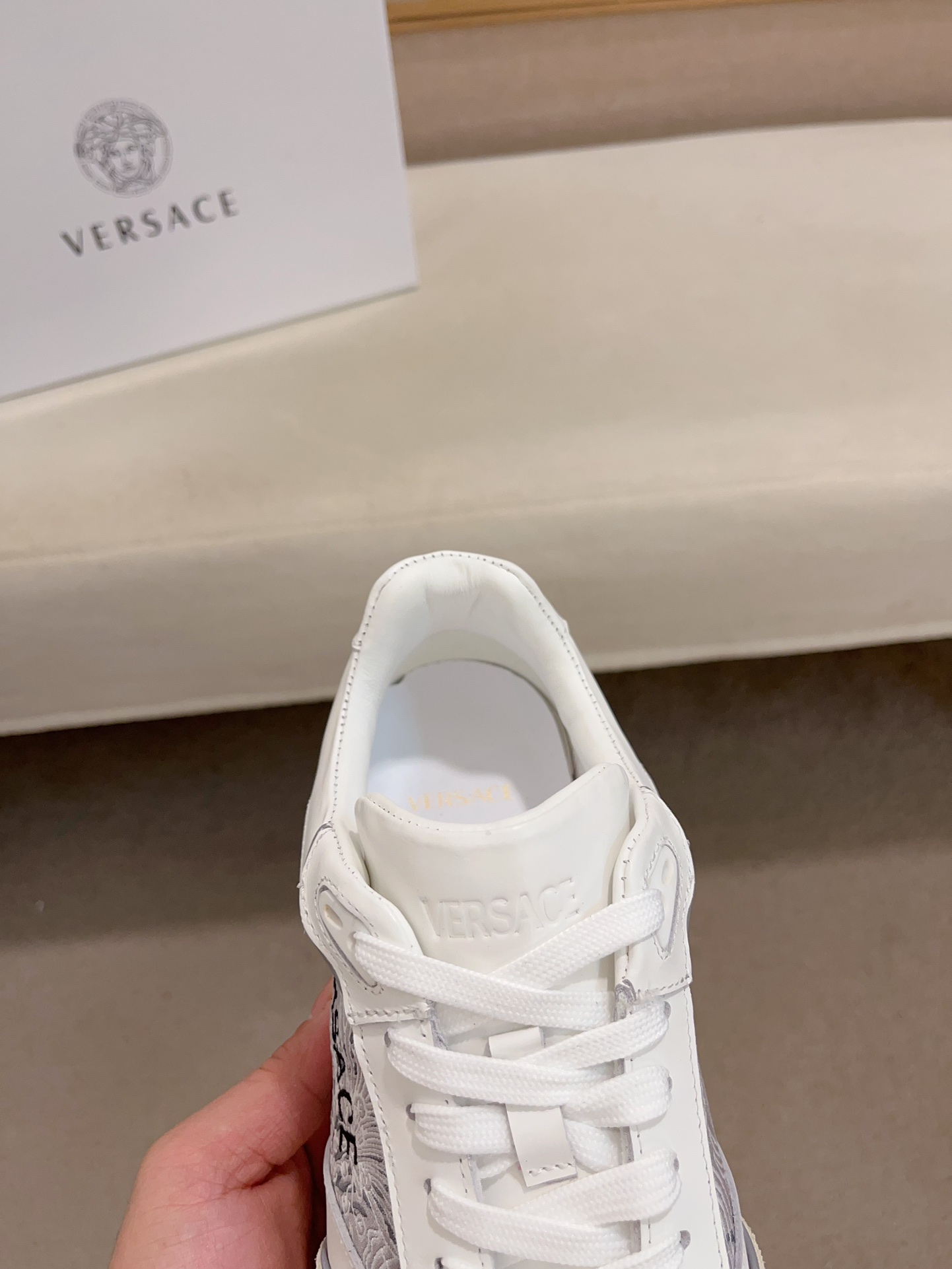 Factory precio Nuevo Versace (Versace) superior importado capa de cabeza de piel de vaca forro de pi
