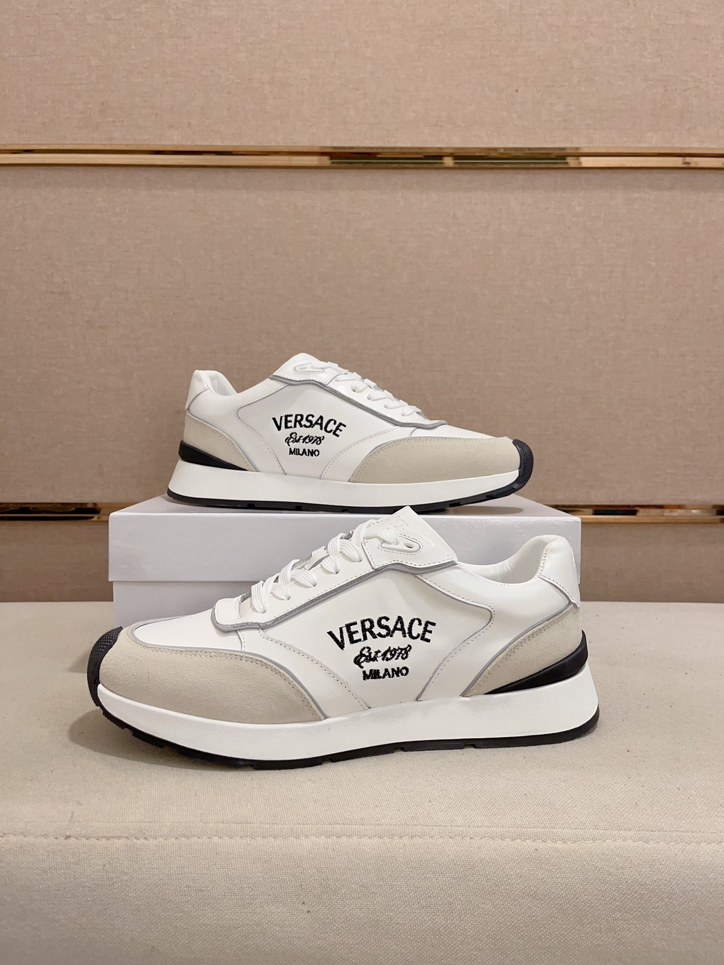 Factory precio Nuevo Versace (Versace) superior importado capa de cabeza de piel de vaca forro de pi