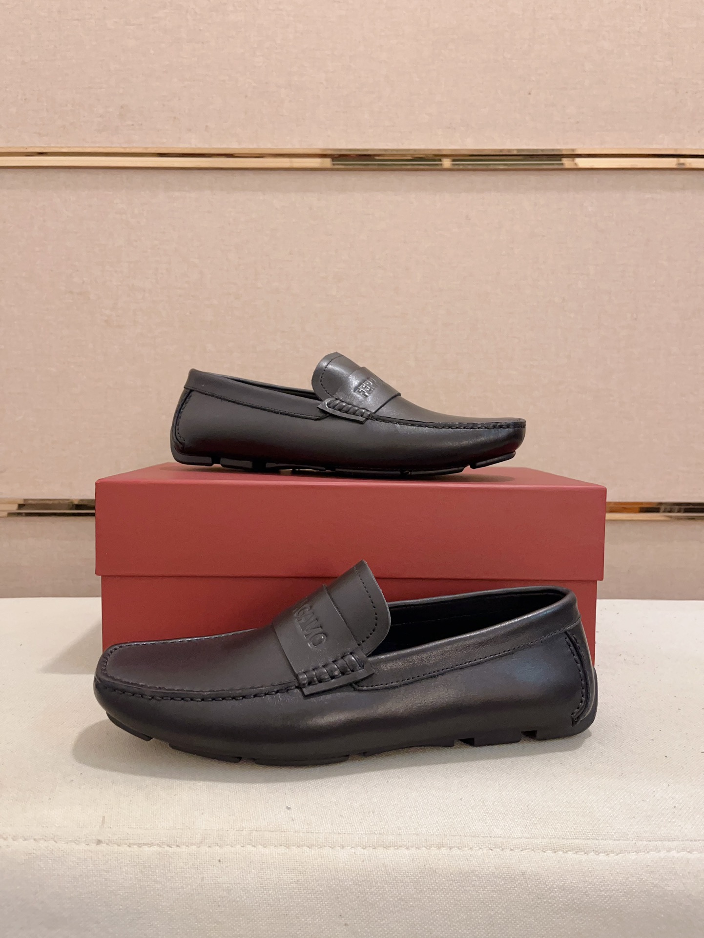 precio de fábrica: alta versión de Ferragamo (ferragamo) de calidad! ¡Exclusivos modelos explosivos 