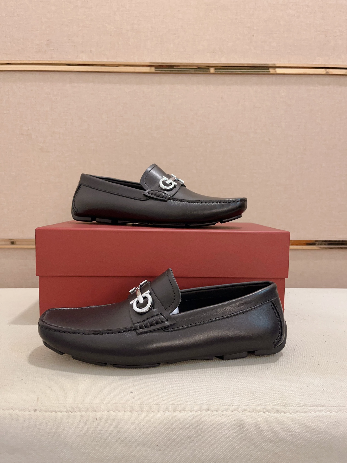 precio de fábrica: alta versión de Ferragamo (ferragamo) de calidad! ¡Exclusivos modelos explosivos 