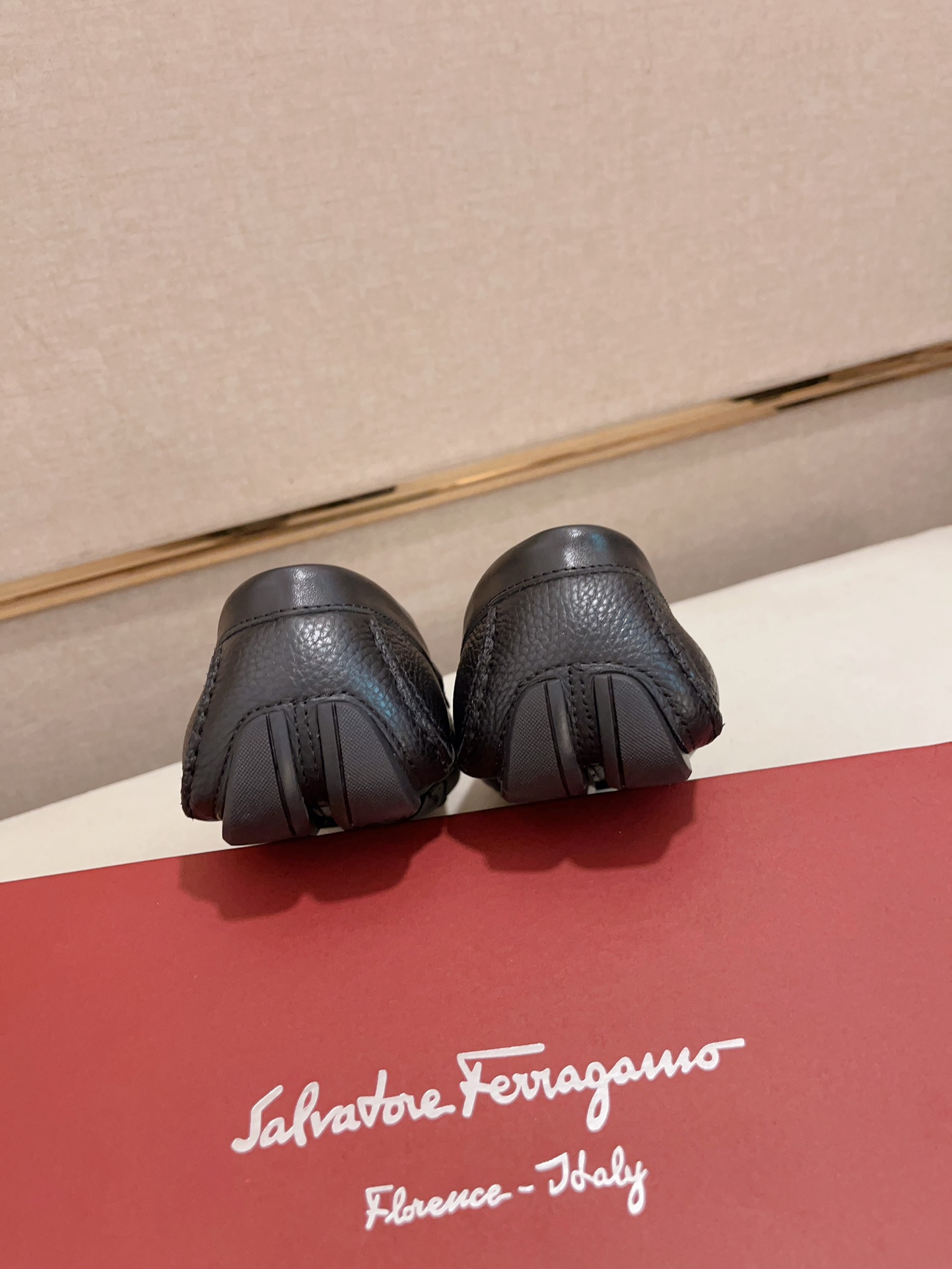 precio de fábrica: alta versión de Ferragamo (ferragamo) de calidad! ¡Exclusivos modelos explosivos 