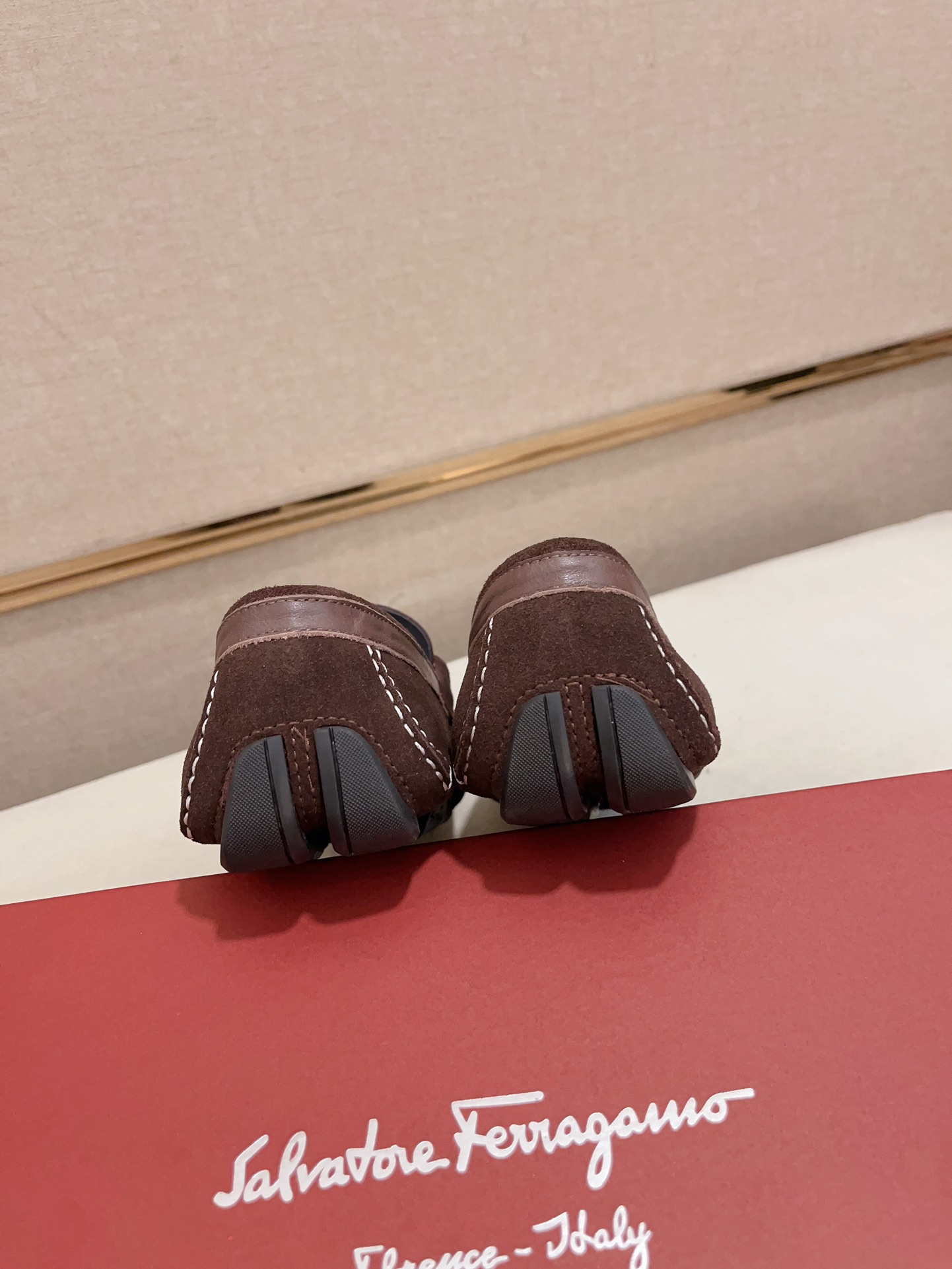 precio de fábrica: alta versión de Ferragamo (ferragamo) de calidad! ¡Exclusivos modelos explosivos 