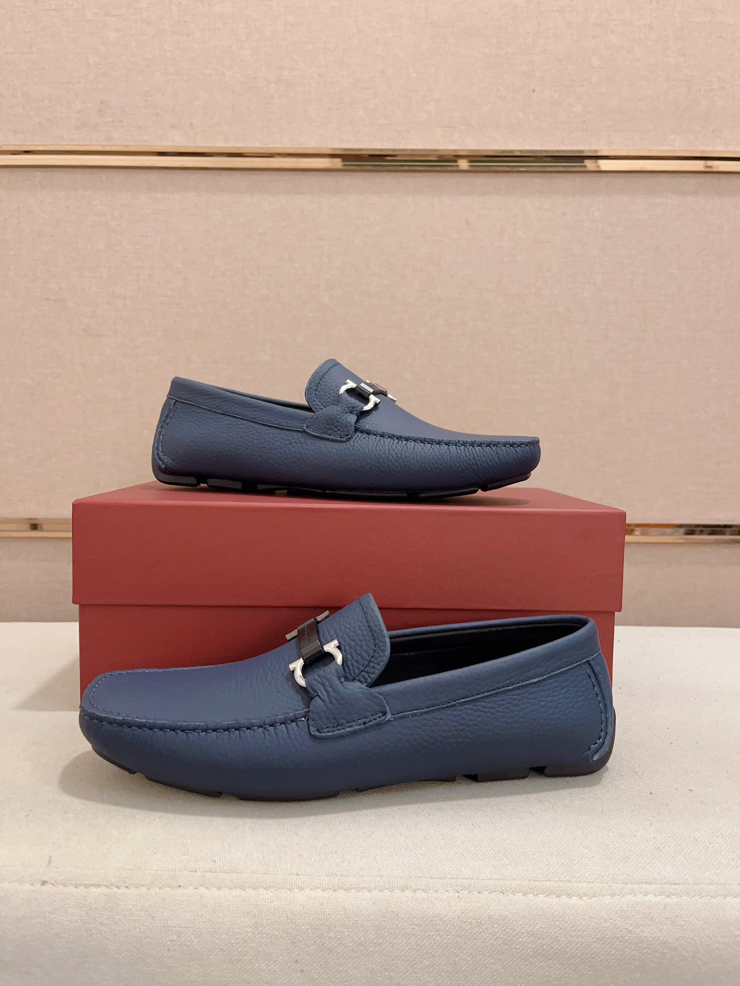 precio de fábrica: alta versión de Ferragamo (ferragamo) de calidad! ¡Exclusivos modelos explosivos 
