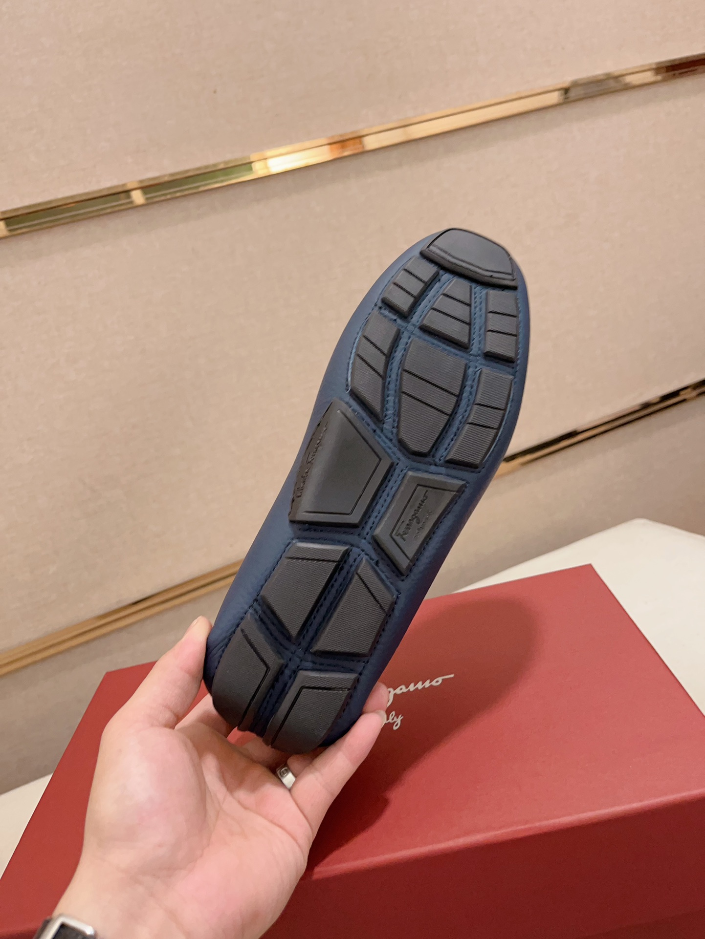 precio de fábrica: alta versión de Ferragamo (ferragamo) de calidad! ¡Exclusivos modelos explosivos 
