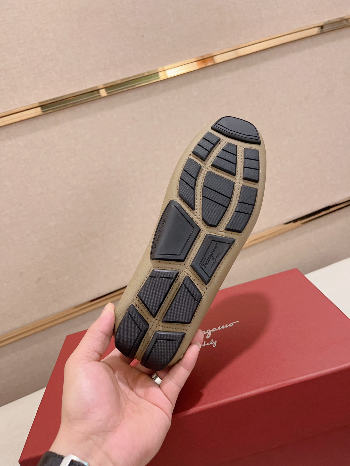 precio de fábrica: alta versión de Ferragamo (ferragamo) de calidad! ¡Exclusivos modelos explosivos 