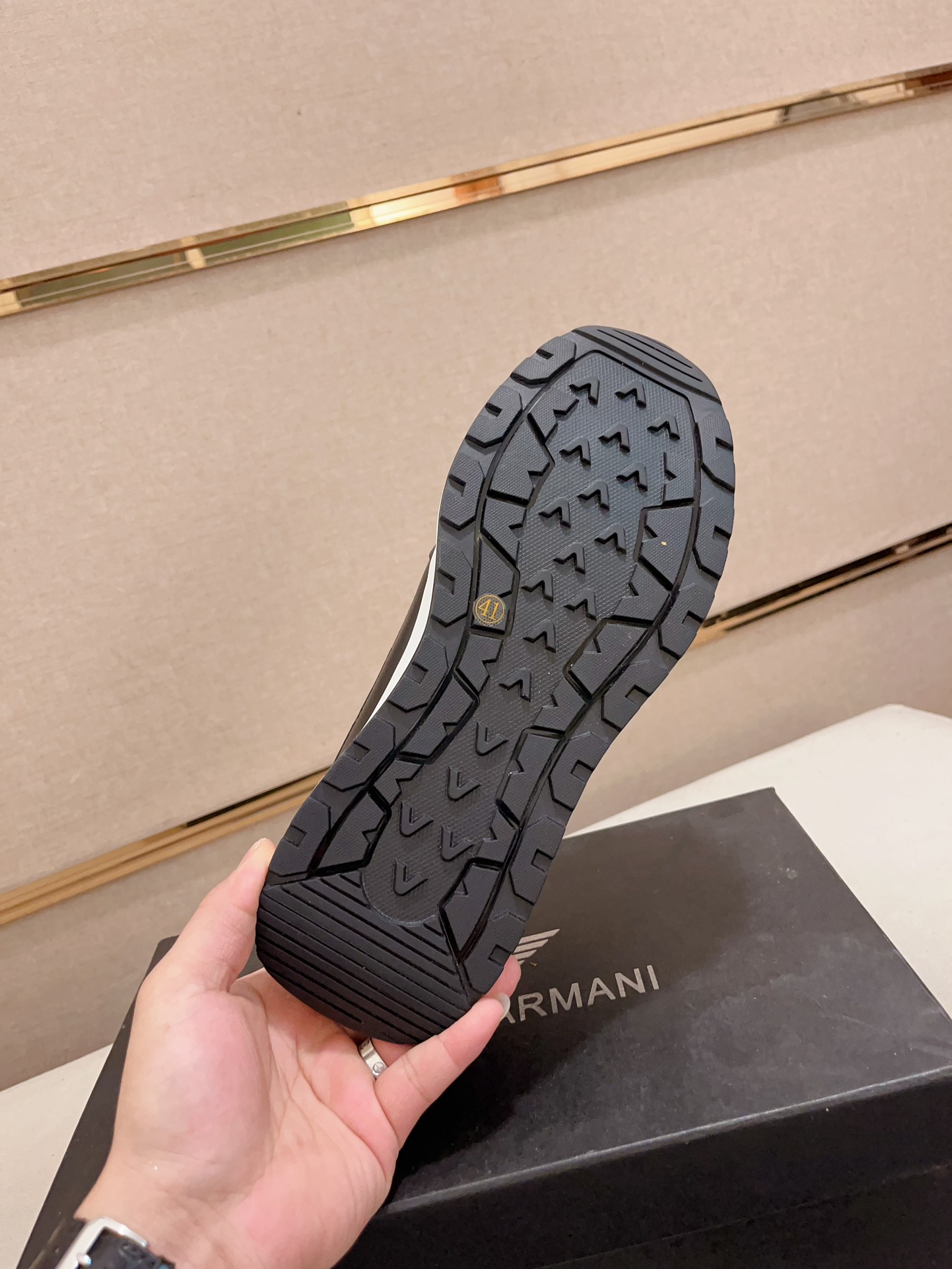Precio de fábrica: [armani Armani] modelos de contador sincronizados con los mismos modelos de las e