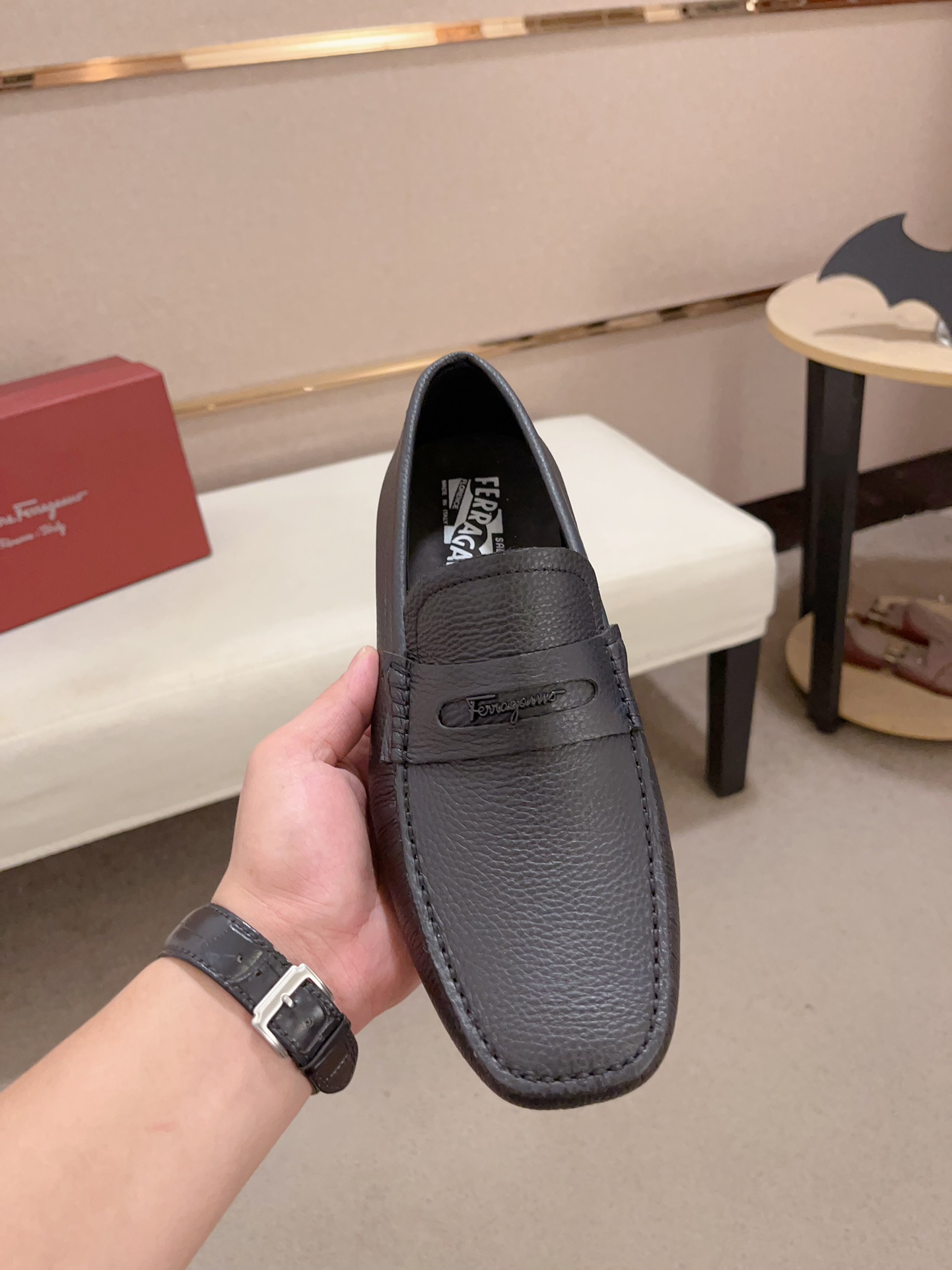 precio de fábrica: alta versión de Ferragamo (ferragamo) de calidad! ¡Exclusivos modelos explosivos 