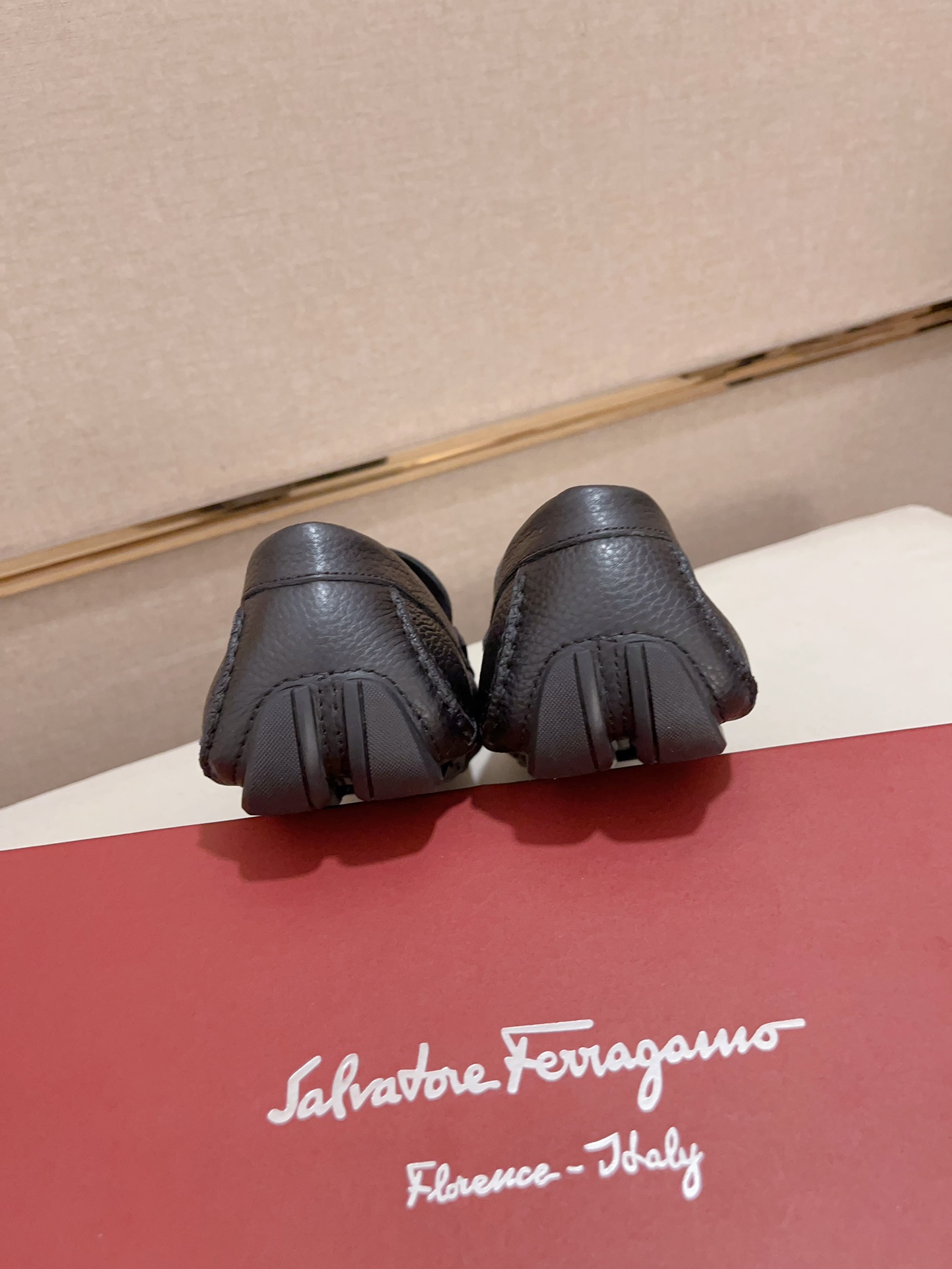 precio de fábrica: alta versión de Ferragamo (ferragamo) de calidad! ¡Exclusivos modelos explosivos 