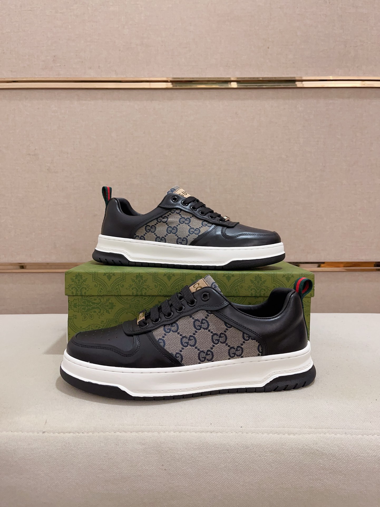 Gucci Men's Ace Leather Sneaker Monogram Casual Fashion Shoes 8 i1721919306 3816 1
