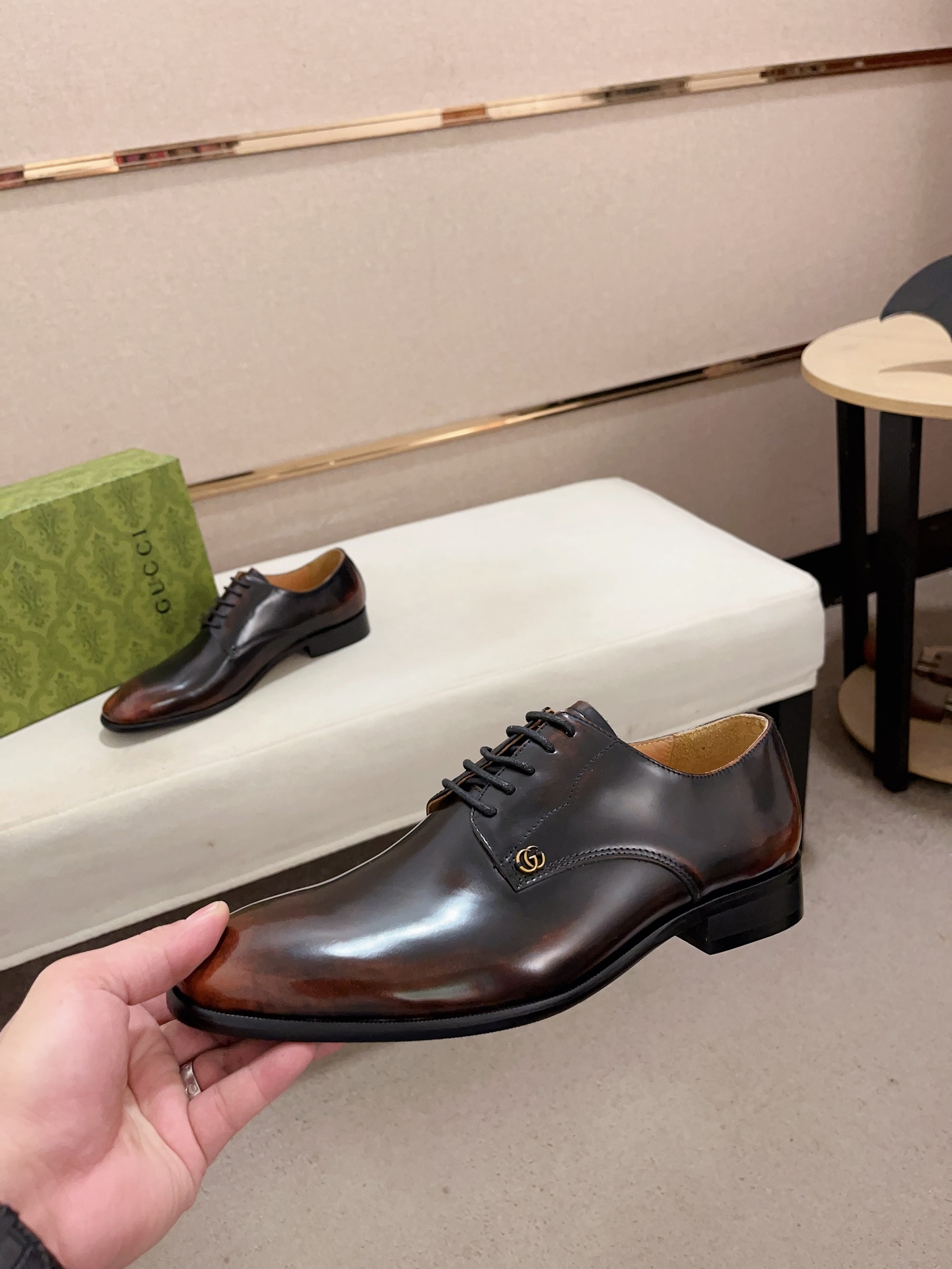 Gucci Style Leather Men's Shoes style reference detail image 3 from source 781389