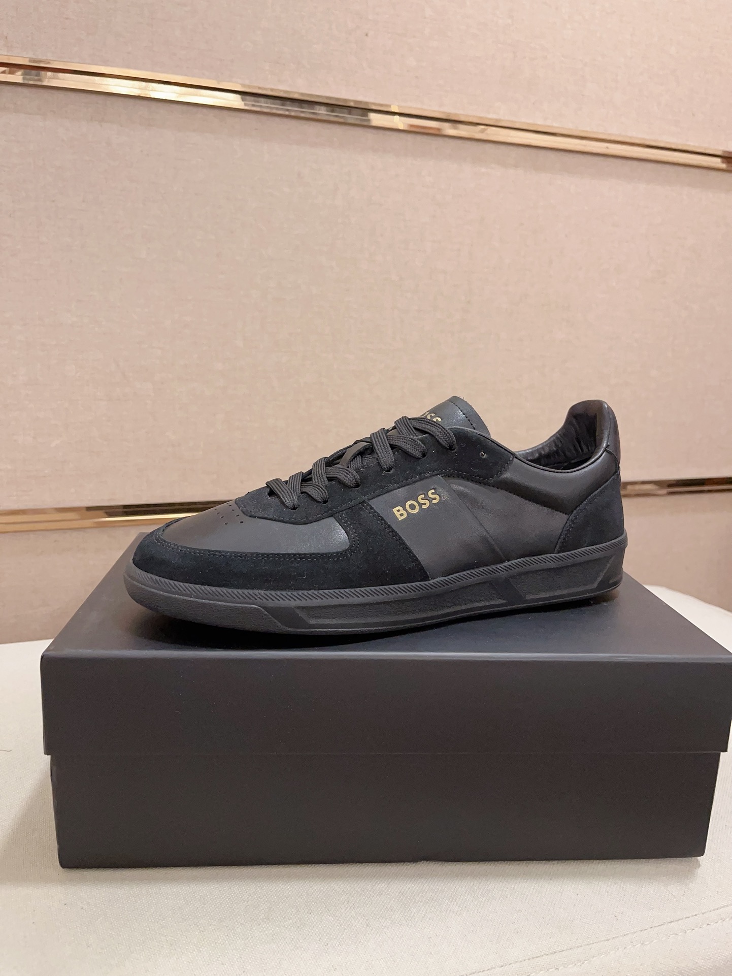 BOSS Men's Black Leather & Suede Low Top Sneakers - Size 38-44 2 i1729565975 6839 0
