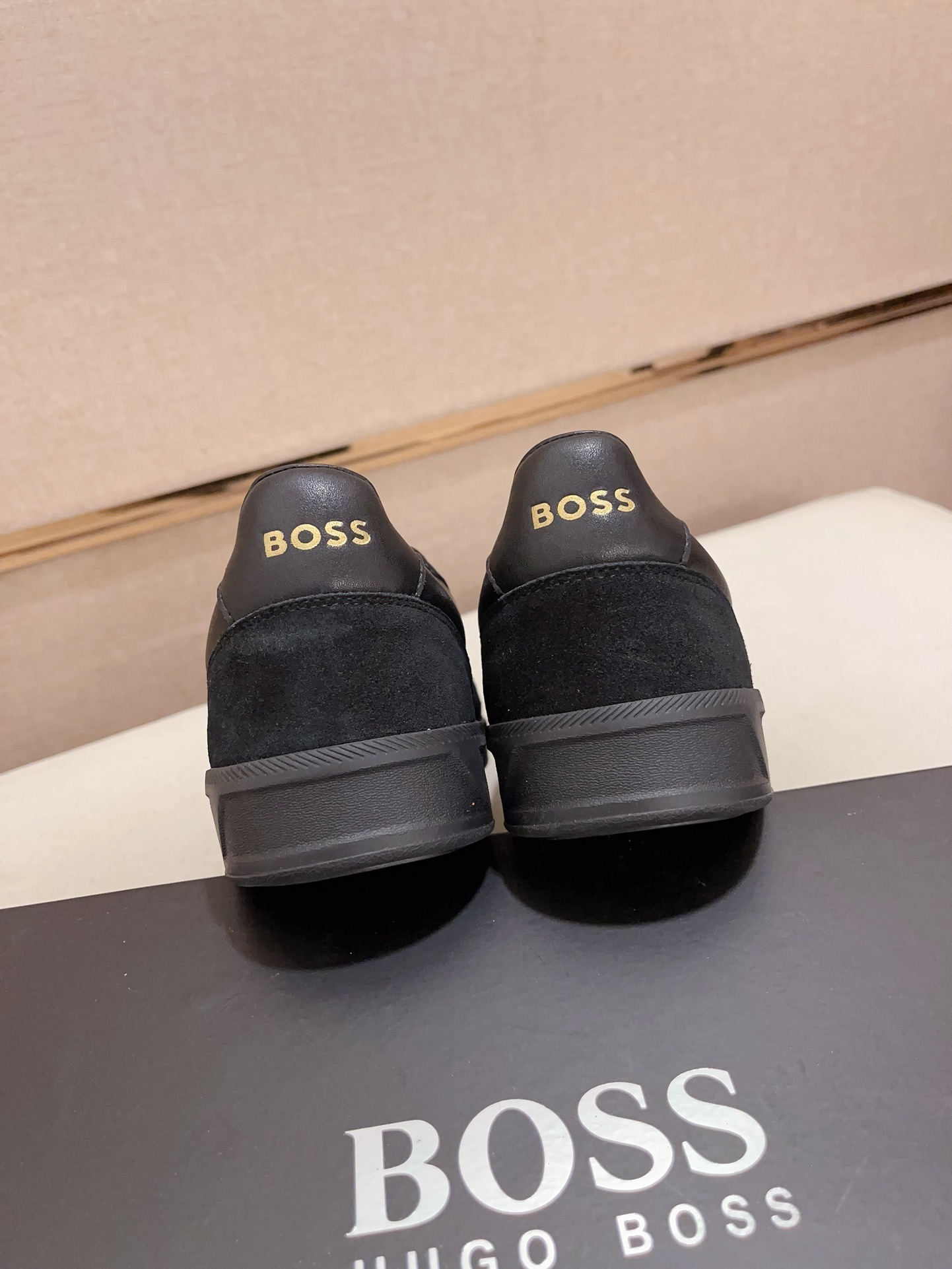 BOSS Men's Black Leather & Suede Low Top Sneakers - Size 38-44 9 i1729565976 178 3