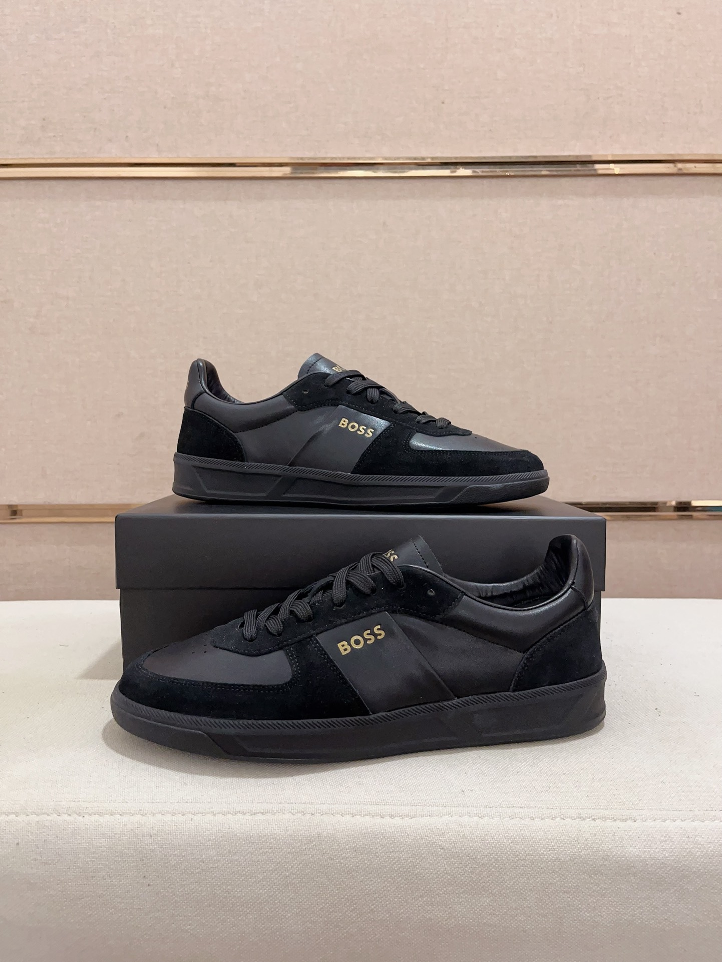 BOSS Men's Black Leather & Suede Low Top Sneakers - Size 38-44 8 i1729565976 3317 4