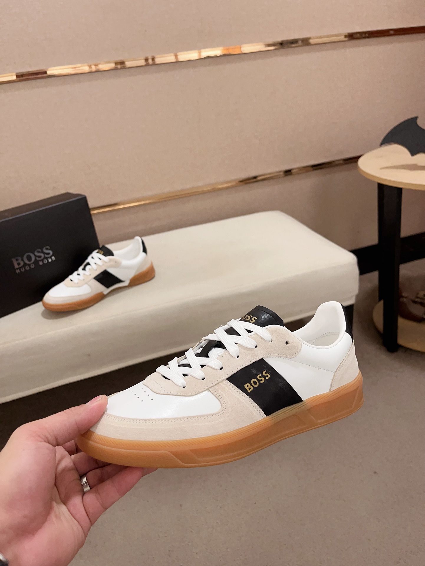 BOSS Men's Casual Sneakers - Italian Leather, Comfortable & Stylish Design 4 i1729566070 8749 5
