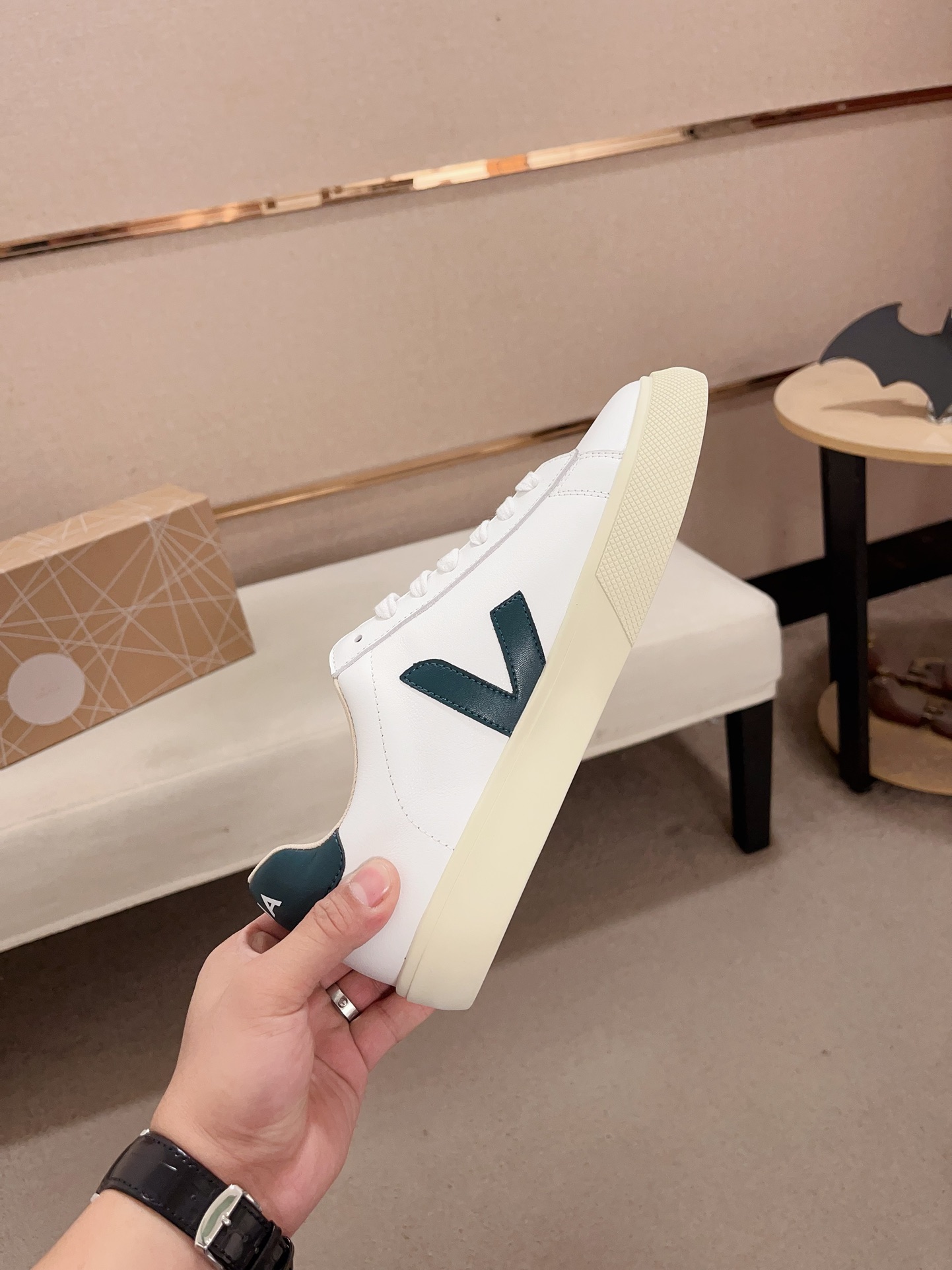 Veja Esplar Leather Sneakers Unisex Fashion Sneakers, Comfortable & Breathable 6 i1730172484 3440 3