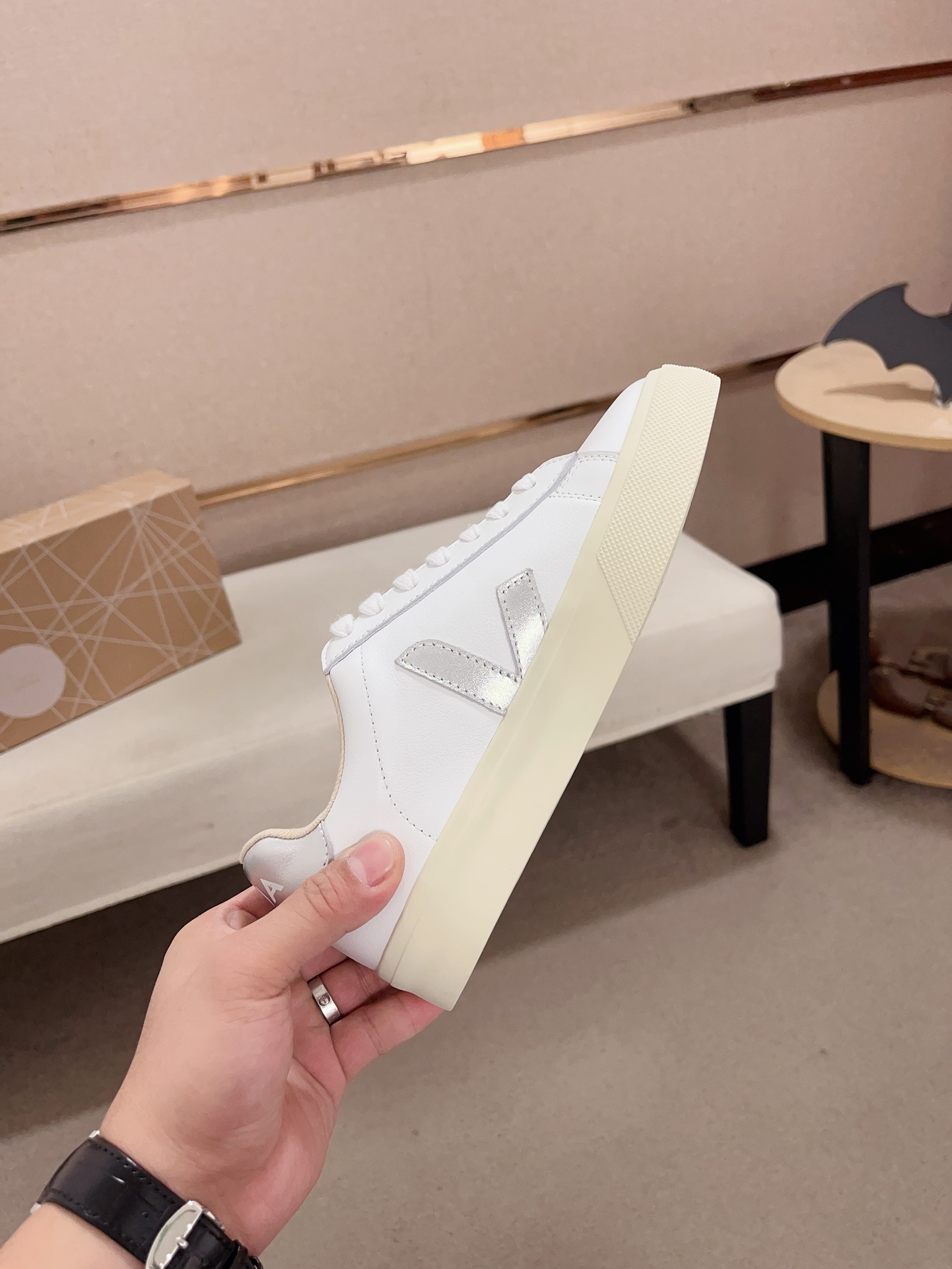 Veja Unisex Leather Sneakers Casual Lace-Up Fashion Shoes White 6 i1730172584 9745 6