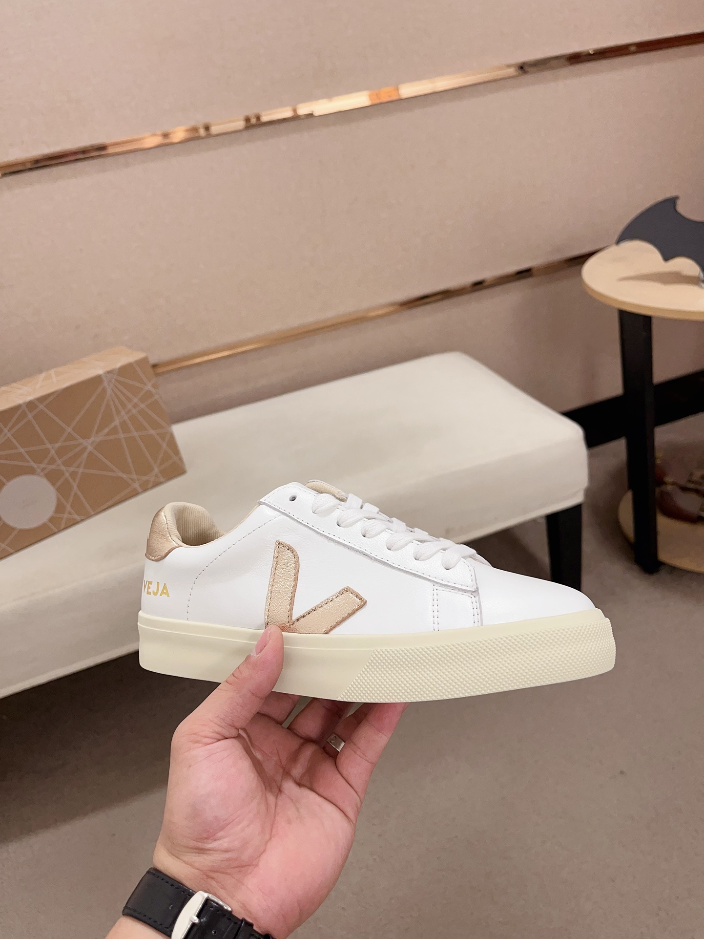 VEJA Unisex Leather Sneakers Casual Lace-Up Sneakers in White and Gold 5 i1730172608 1283 4