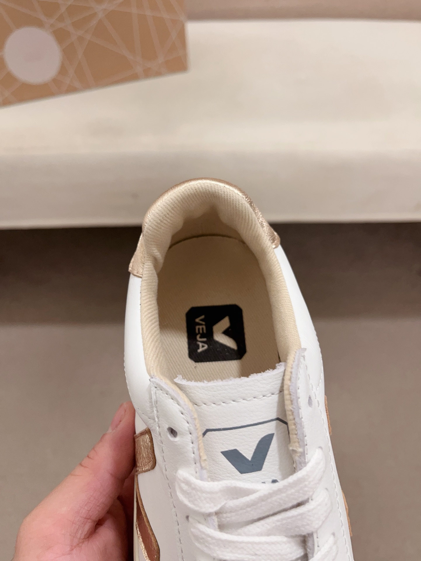 VEJA Unisex Leather Sneakers Casual Lace-Up Sneakers in White and Gold 7 i1730172608 5999 1