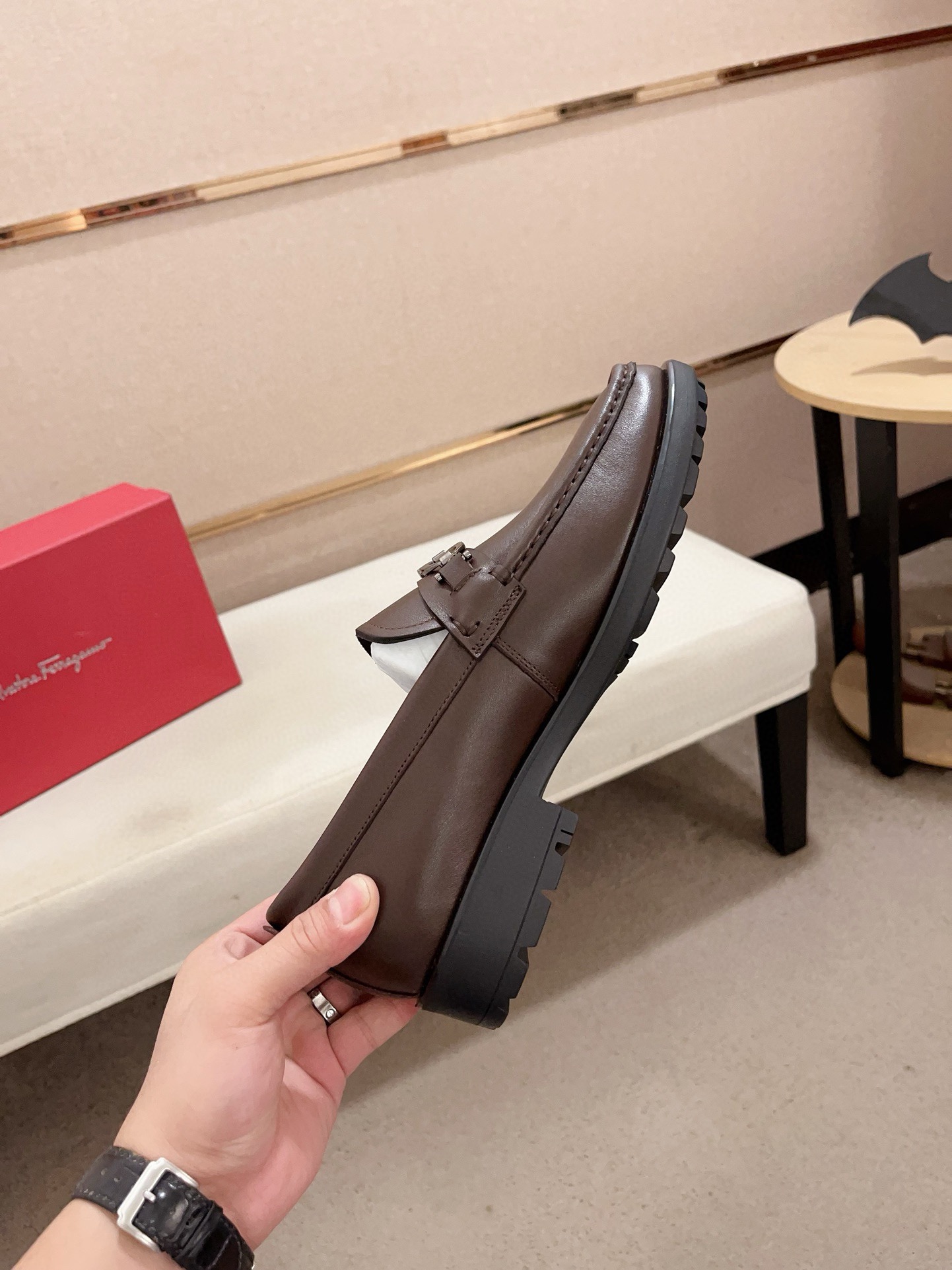 Ferragamo Men's Leather Loafers - Luxurious Comfort, Handmade Shoes 6 i1730777183 7325 6