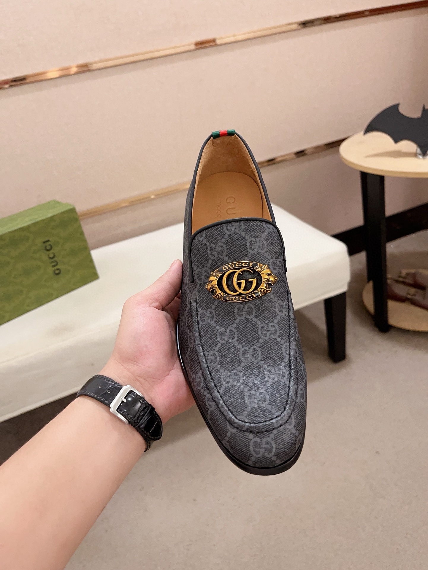 Gucci Men's GG Motif Leather Loafers with Horsebit Detail 3 i1730778135 1209 2