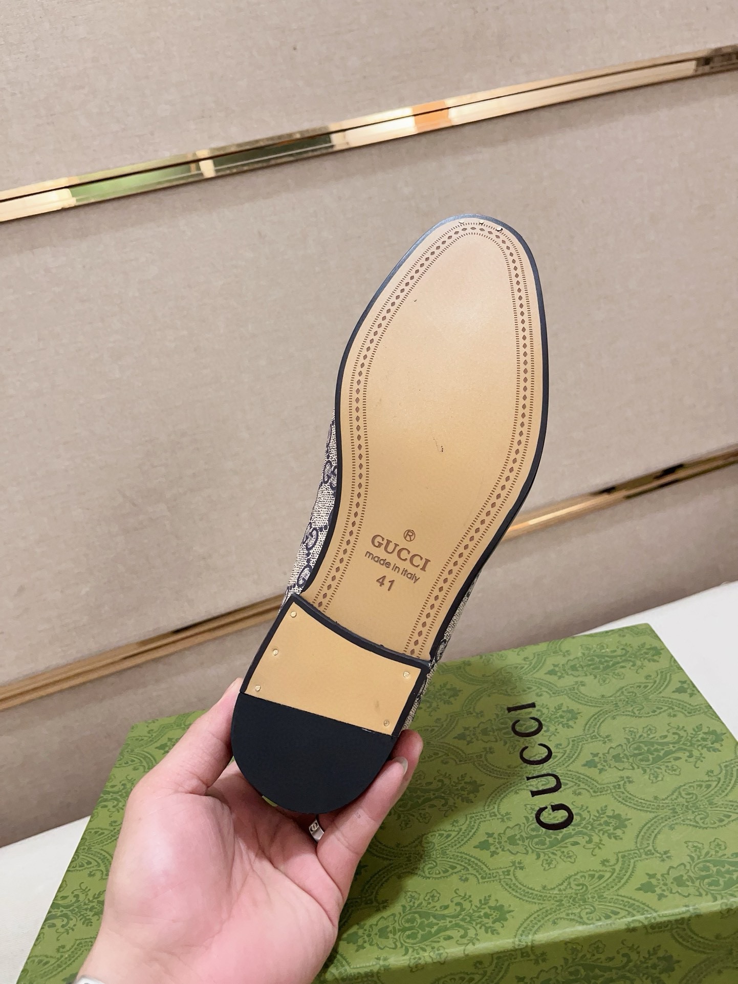 Gucci Men's GG Supreme Loafer with Bee, Leather Lining, and Rubber Sole 10 i1730778289 4521 6