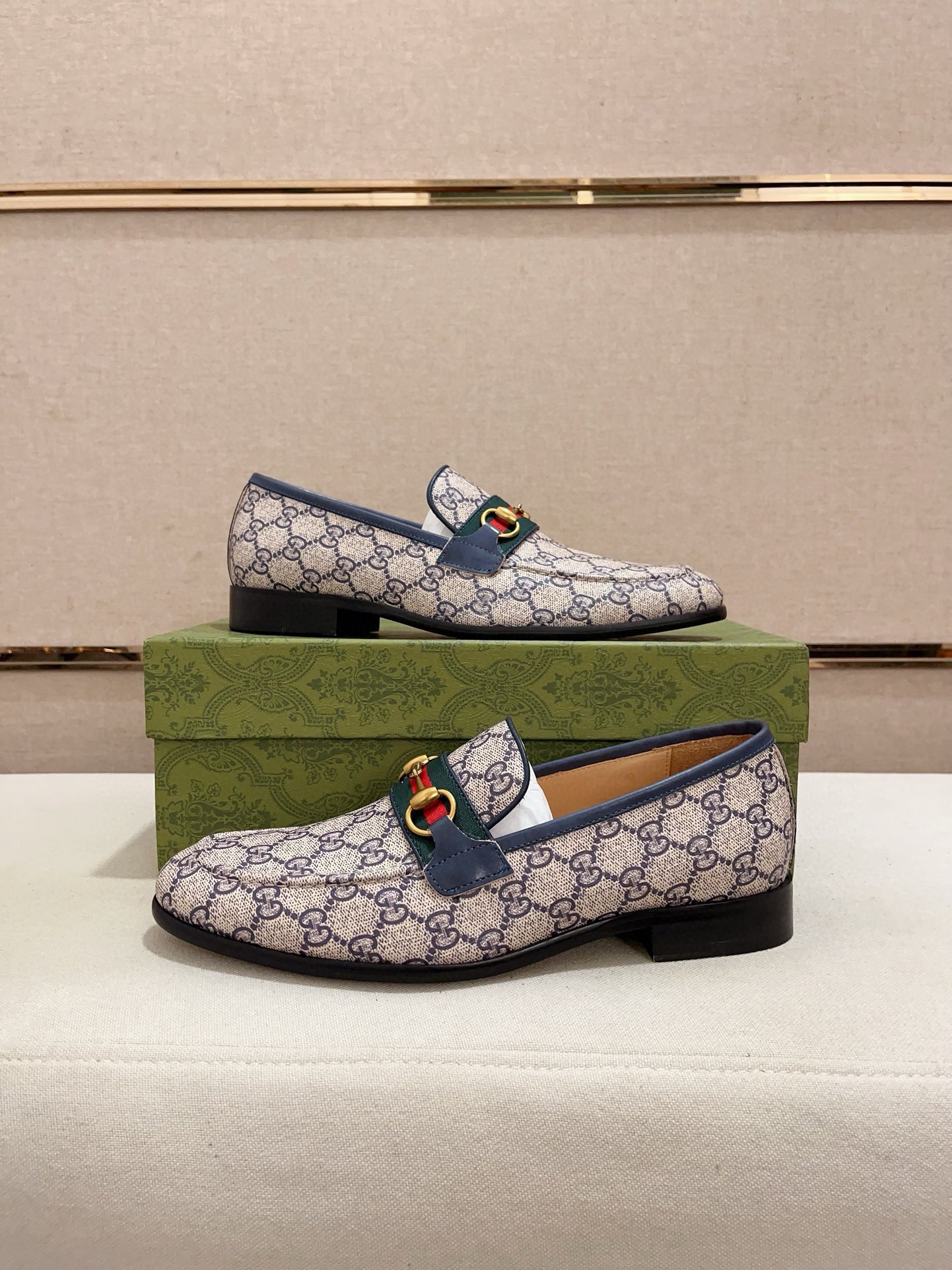Gucci Men's Loafer Shoes With Iconic GG Pattern and Horsebit Detail 8 i1730778363 4411 3
