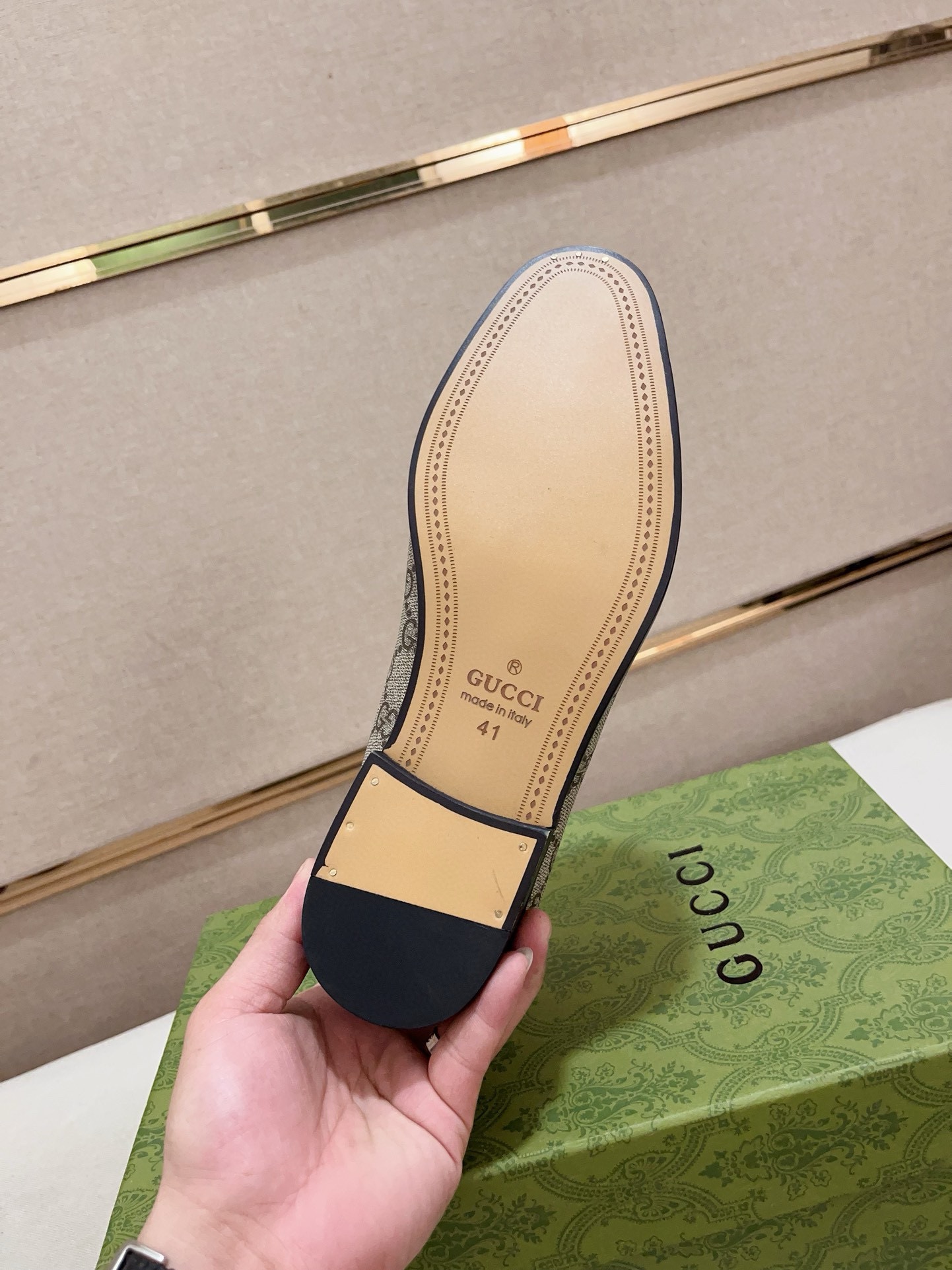 Gucci Men's GG Supreme Loafer - Classic Style & Comfort (Sizes 38-44) 9 i1730778394 2306 2