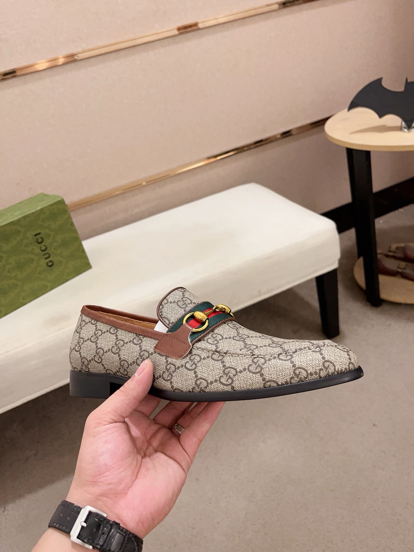 Gucci Men's GG Supreme Loafer - Classic Style & Comfort (Sizes 38-44) 5 i1730778394 7606 6