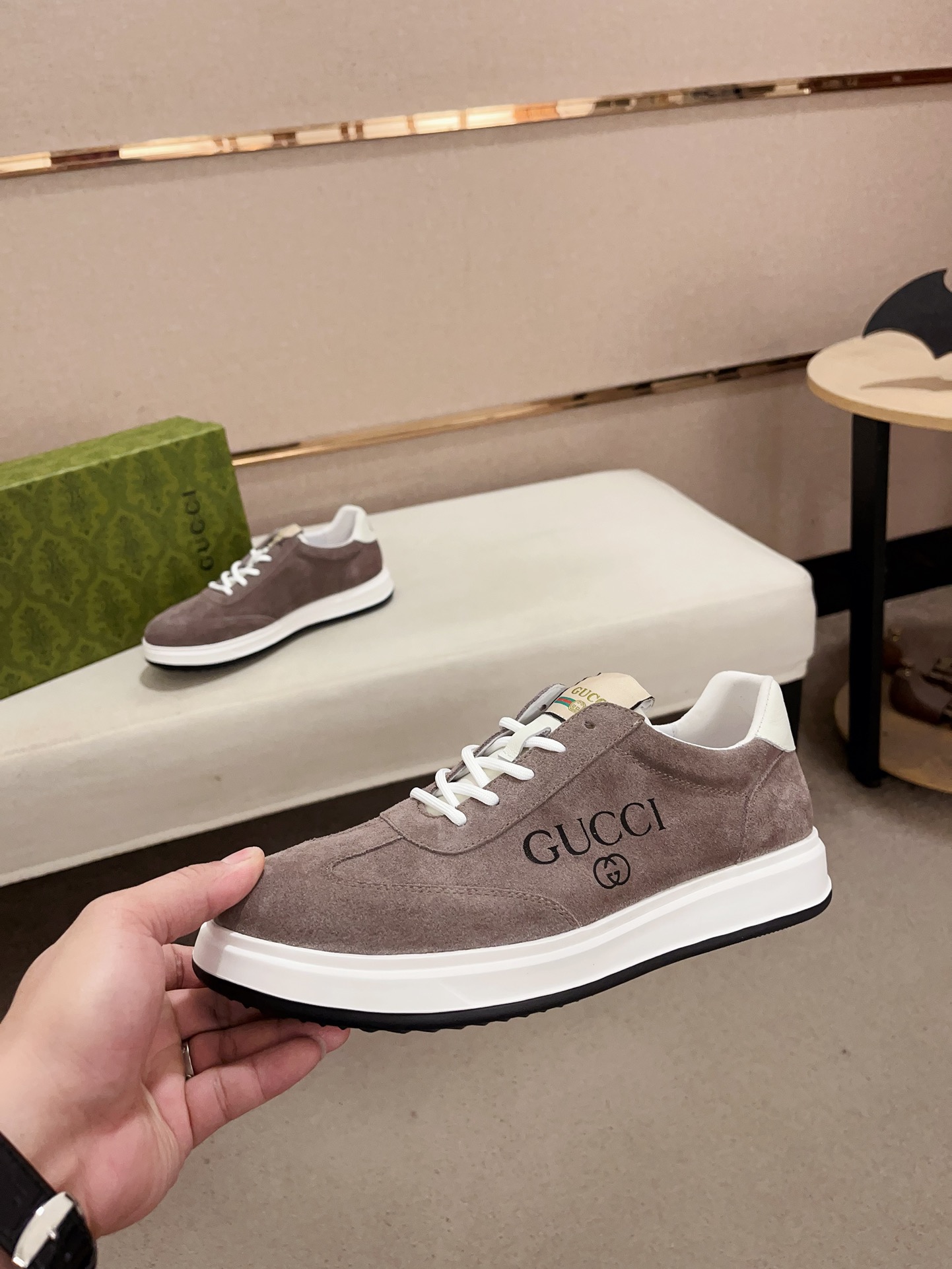 Gucci Men's Suede Leather Sneakers - Comfortable, Stylish, and Versatile 4 i1732159363 5658 0