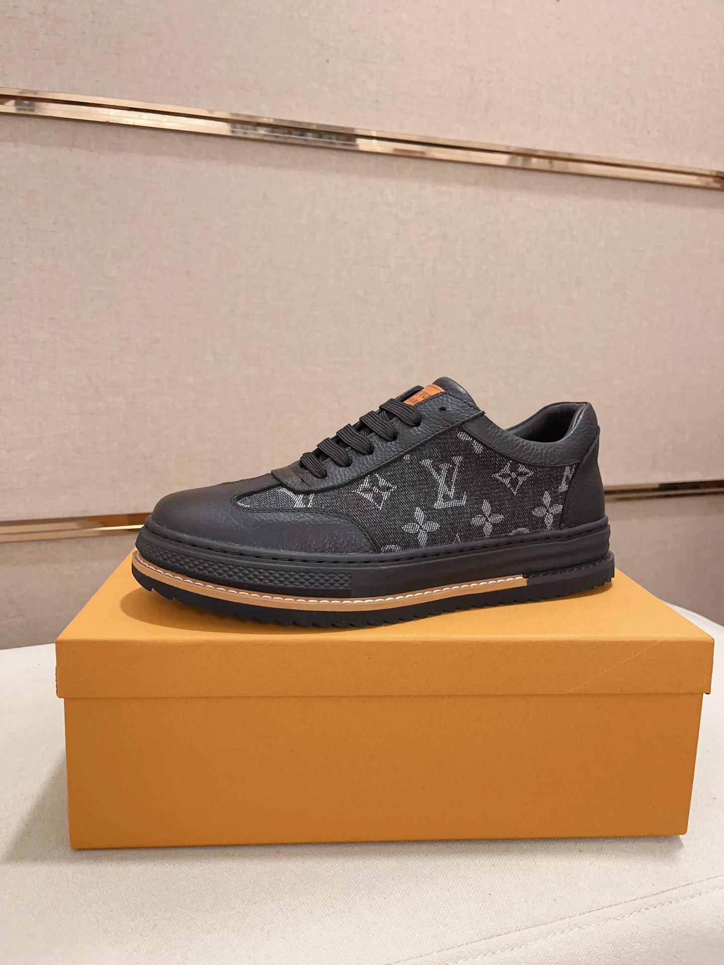 Louis Vuitton Men's Black Leather Monogram Sneakers Size 38-44 2 i1733833595 9080 5