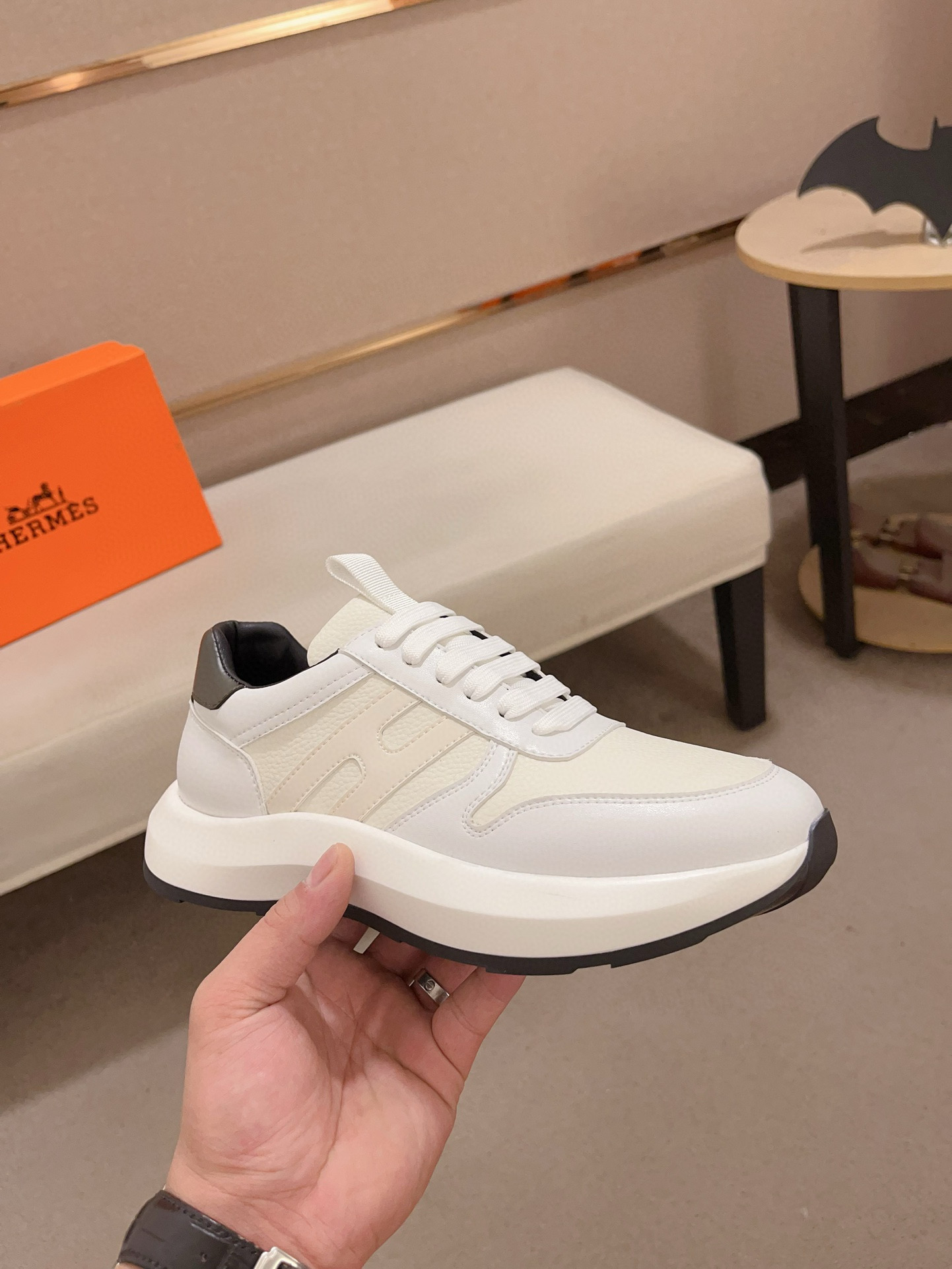 Hermes Men's Classic Sneakers - Italian Leather, Comfortable Fit, Sizes 38-44 5 i1739781286148 6408 0 3
