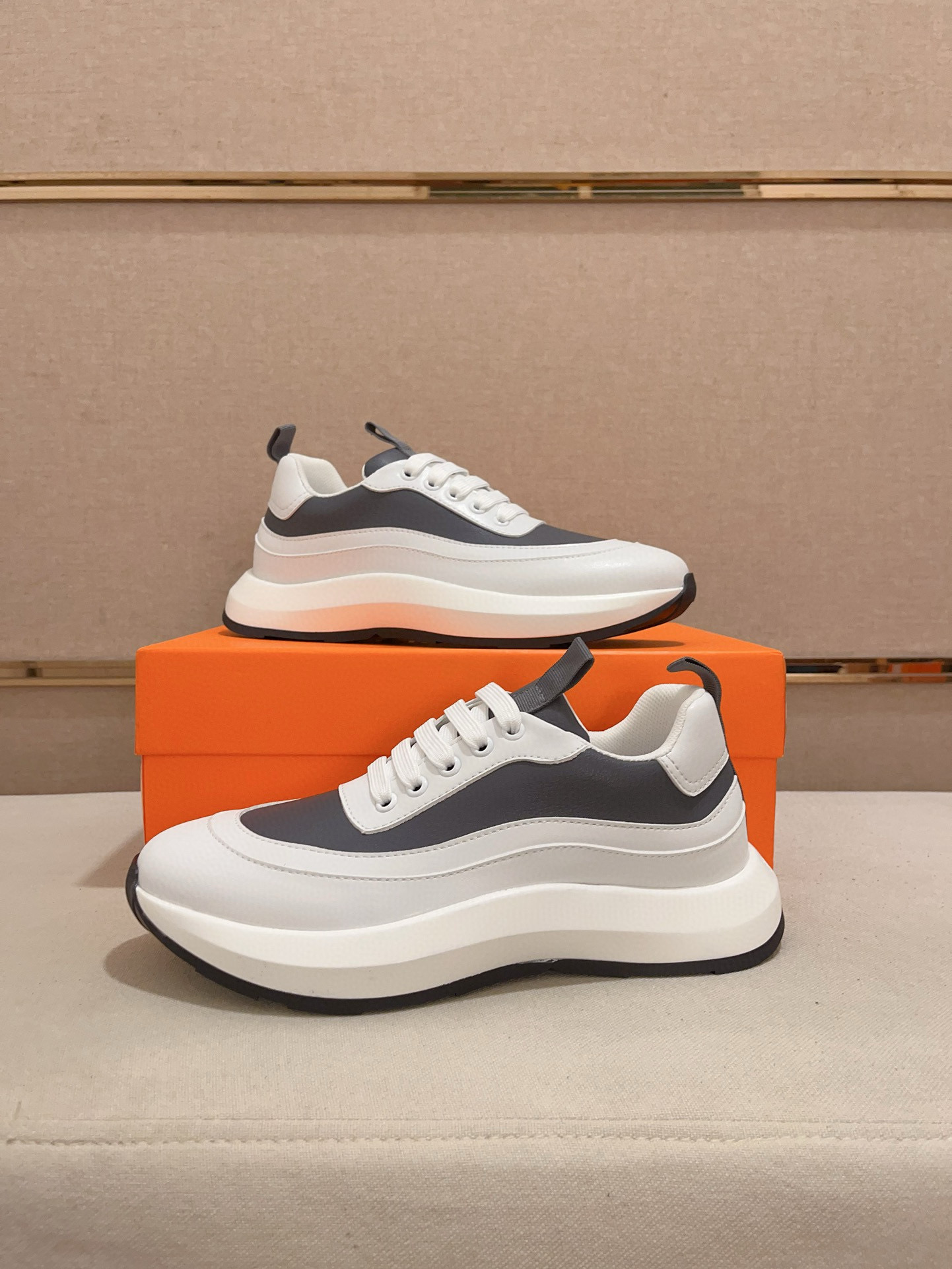Hermès Men's Classic Sneakers - Premium Italian Leather, Comfortable Fit 8 i1739781369849 5799 0 6