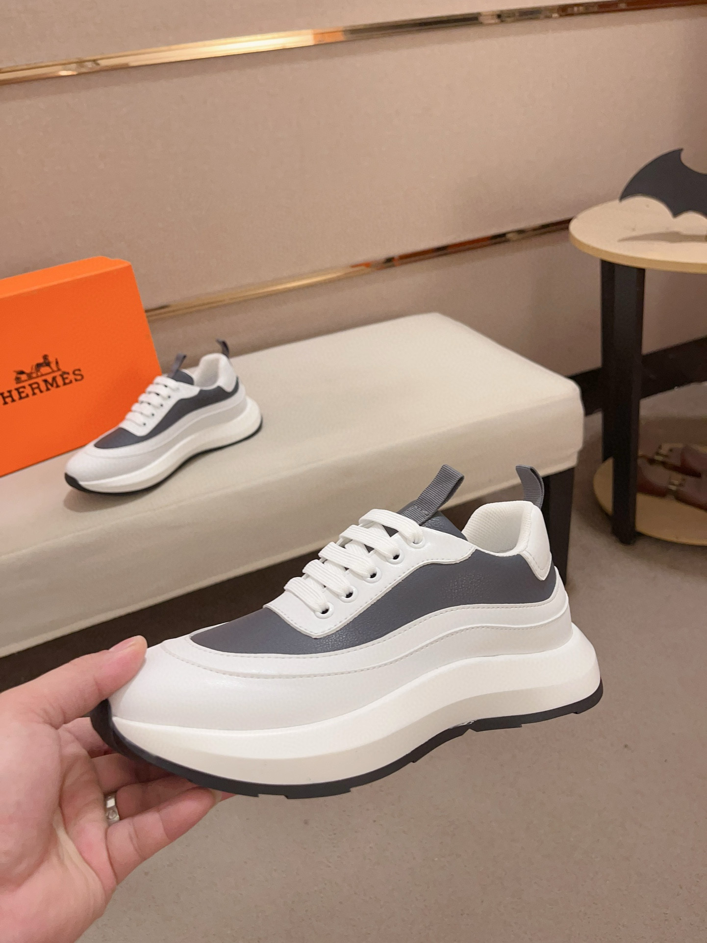 Hermès Men's Classic Sneakers - Premium Italian Leather, Comfortable Fit 4 i1739781370104 8093 0 2