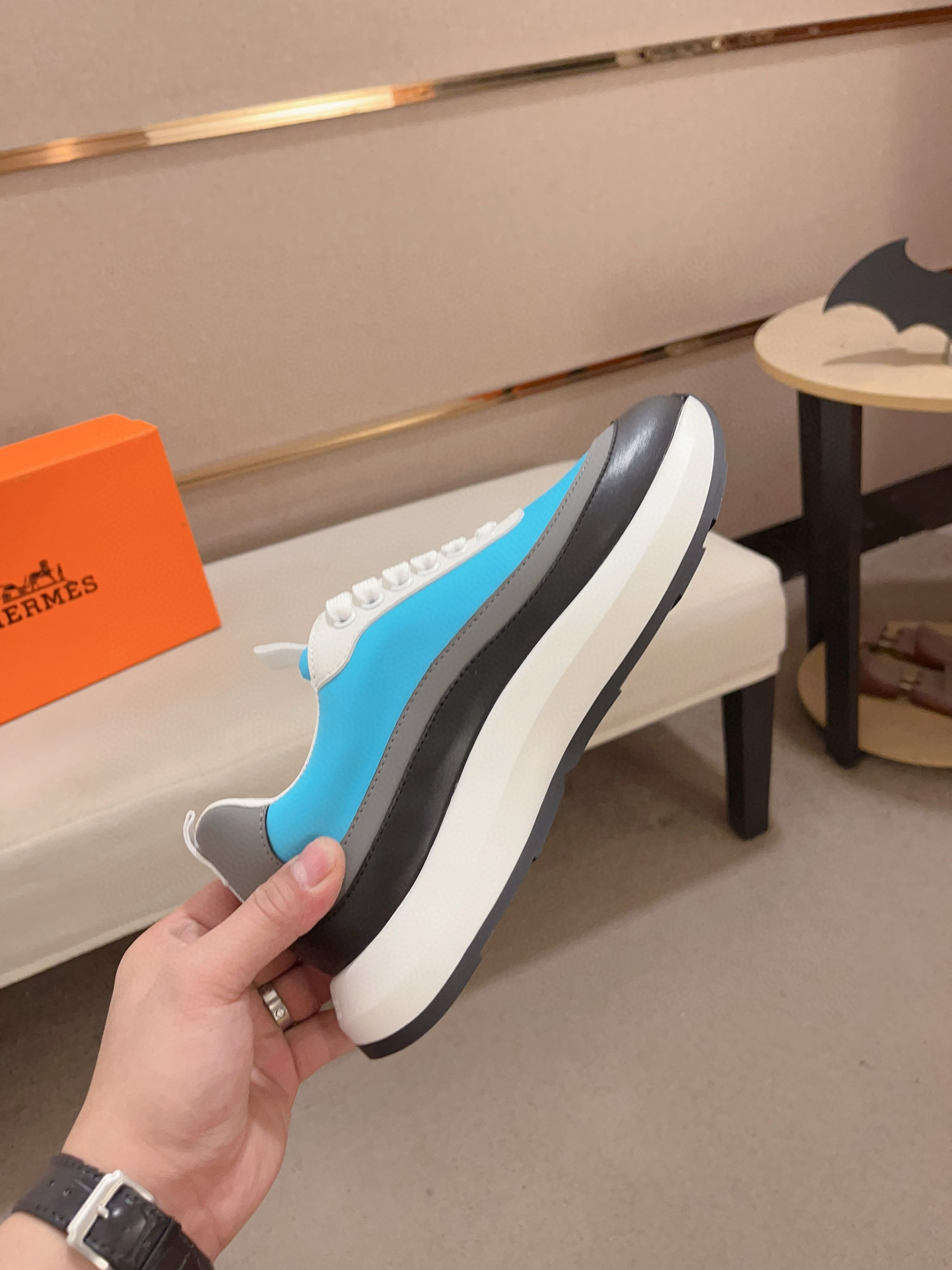 Hermès Men's Leather Sneakers - Italian Calfskin - Comfortable & Stylish 6 i1739781386011 4244 0 4