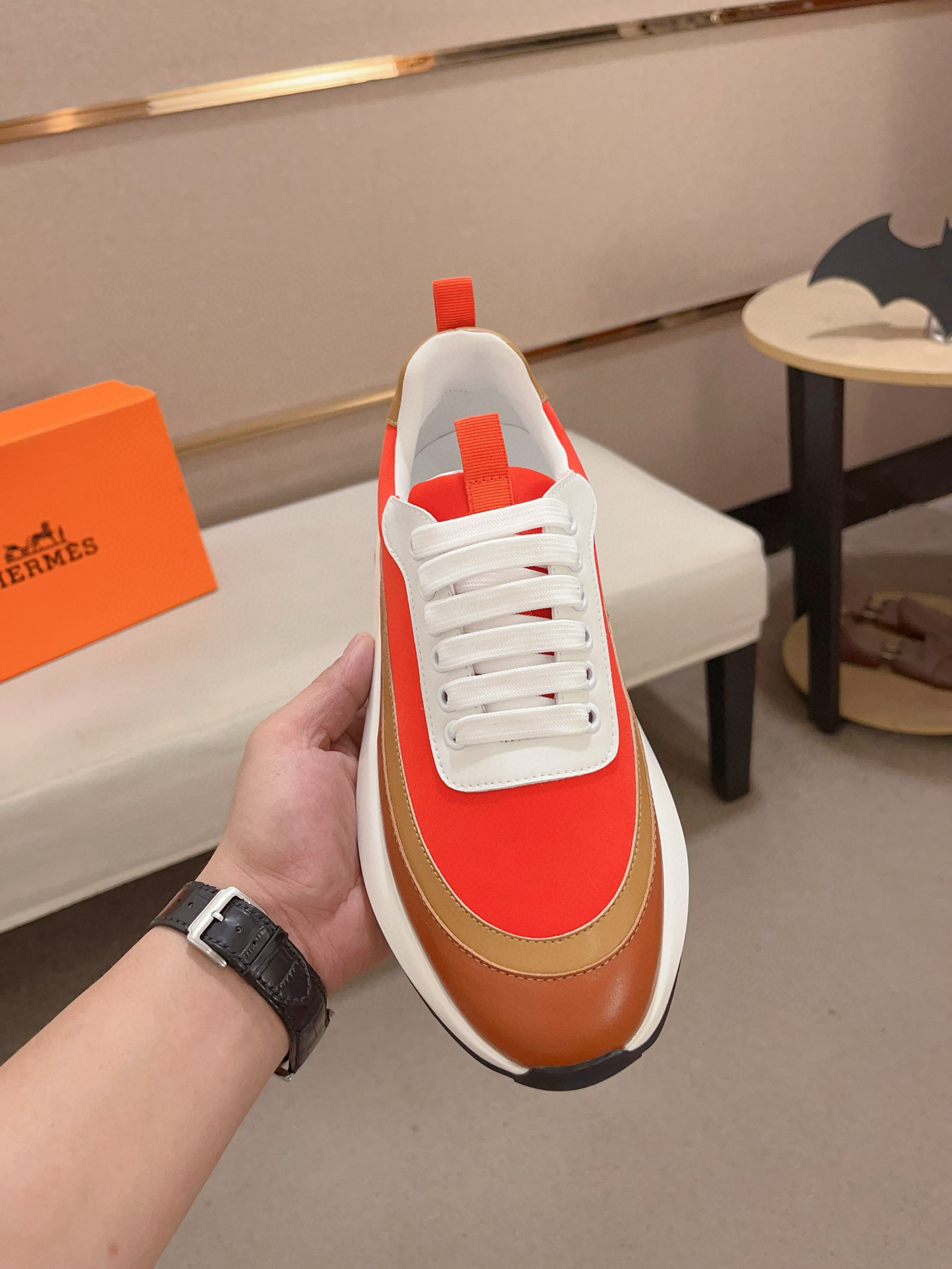 Hermes Men's Classic Sneakers - Italian Leather, Comfortable Fit, Sizes 38-44 3 i1739781405942 2670 0 1