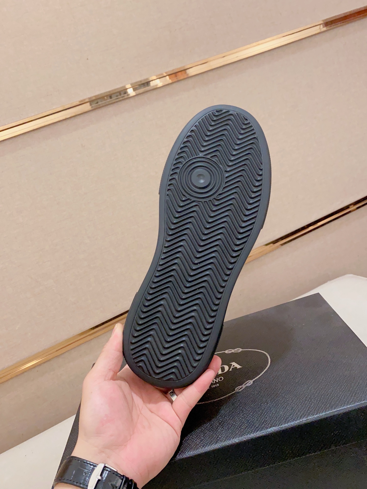 Prada Men's Casual Fashion Sneakers - Stylish, Comfortable, and High-Quality 10 i1741933598201 4681 0 8