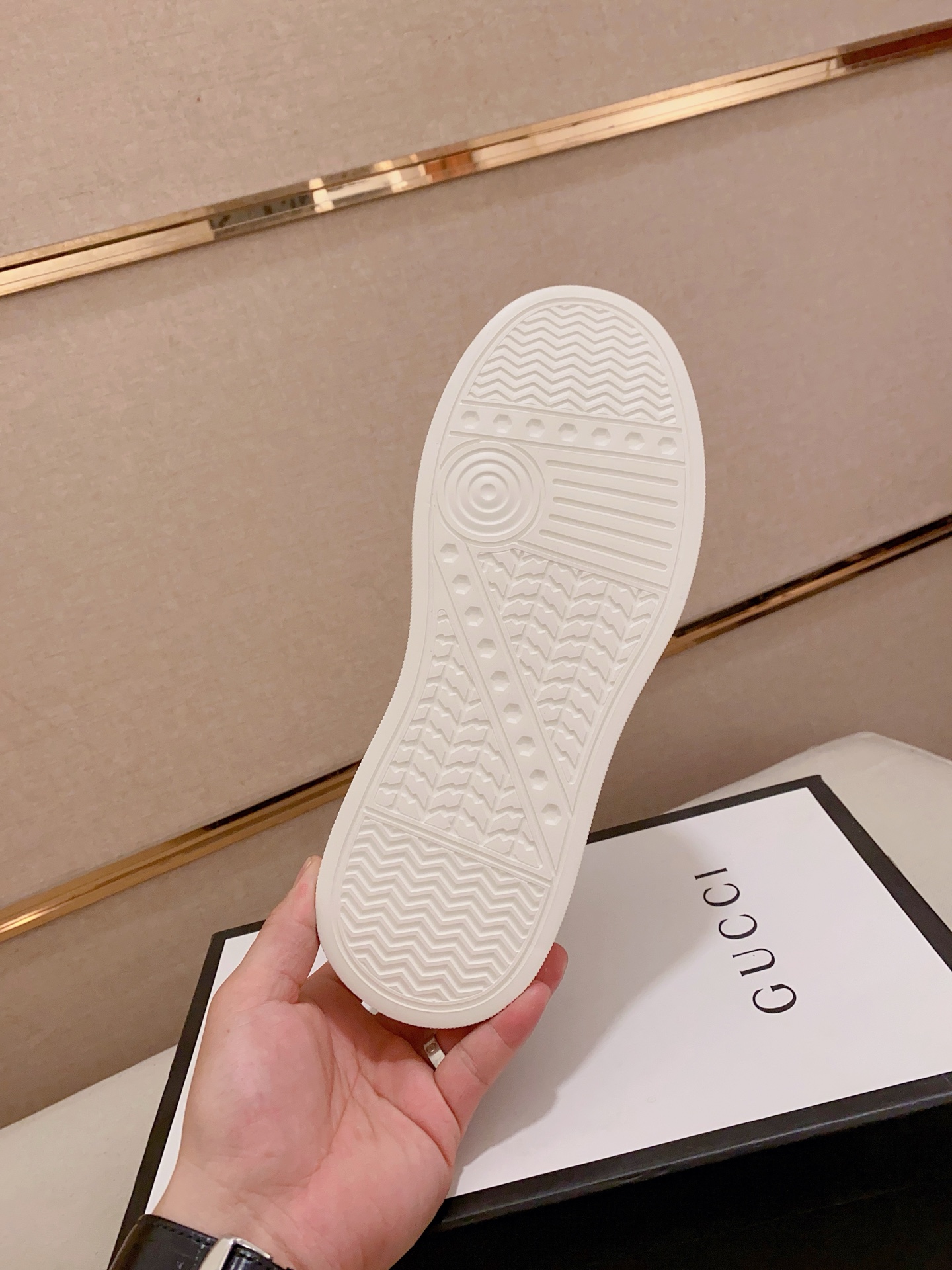 Gucci Men's Leather Low-Top Sneaker Black And White Size 38-44 10 i1741934817312 7304 0 8