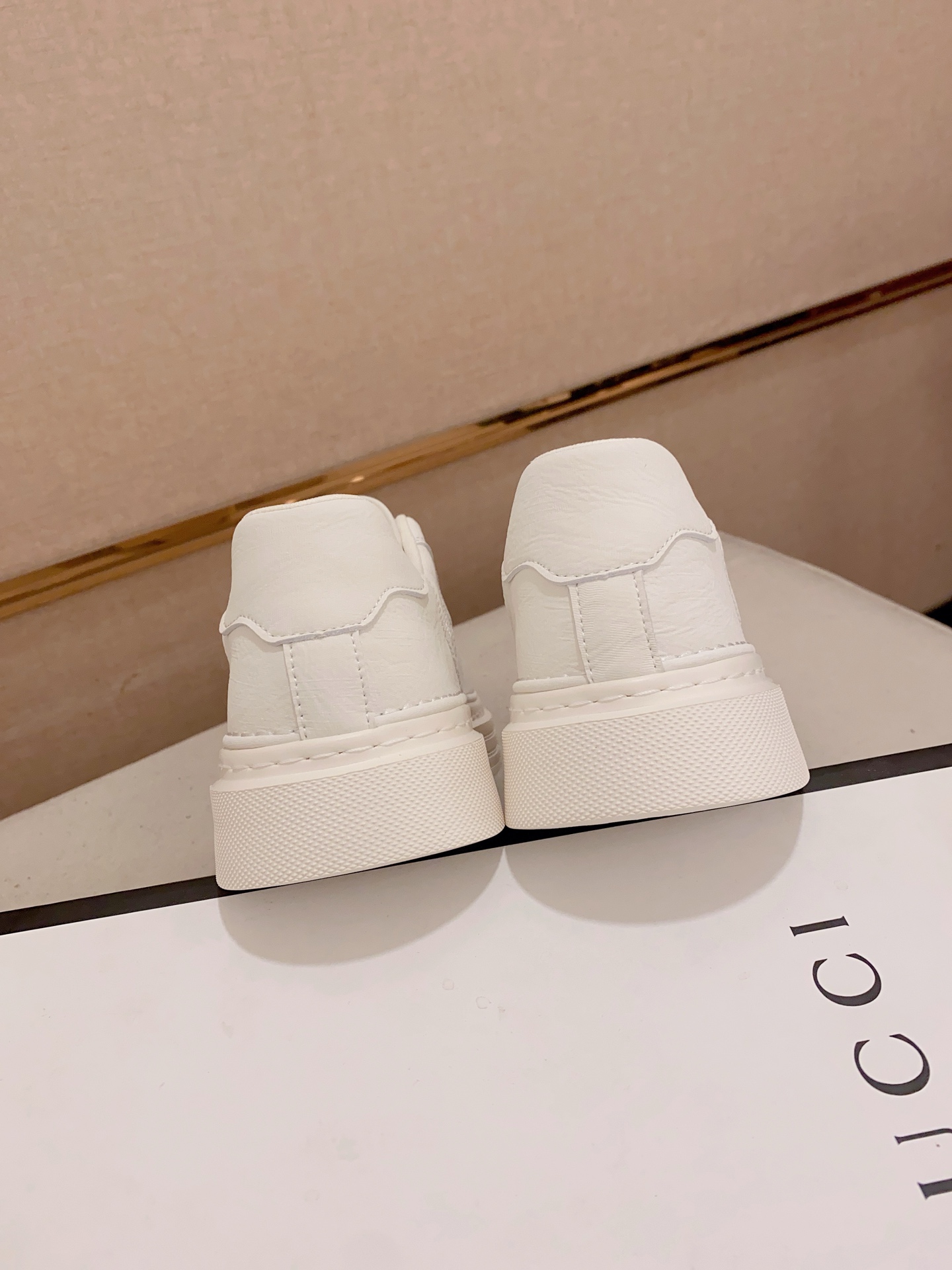 Gucci Men's Leather Low-Top Sneakers - Italian Craftsmanship, Size 38-44 9 i1741935039232 9748 0 7