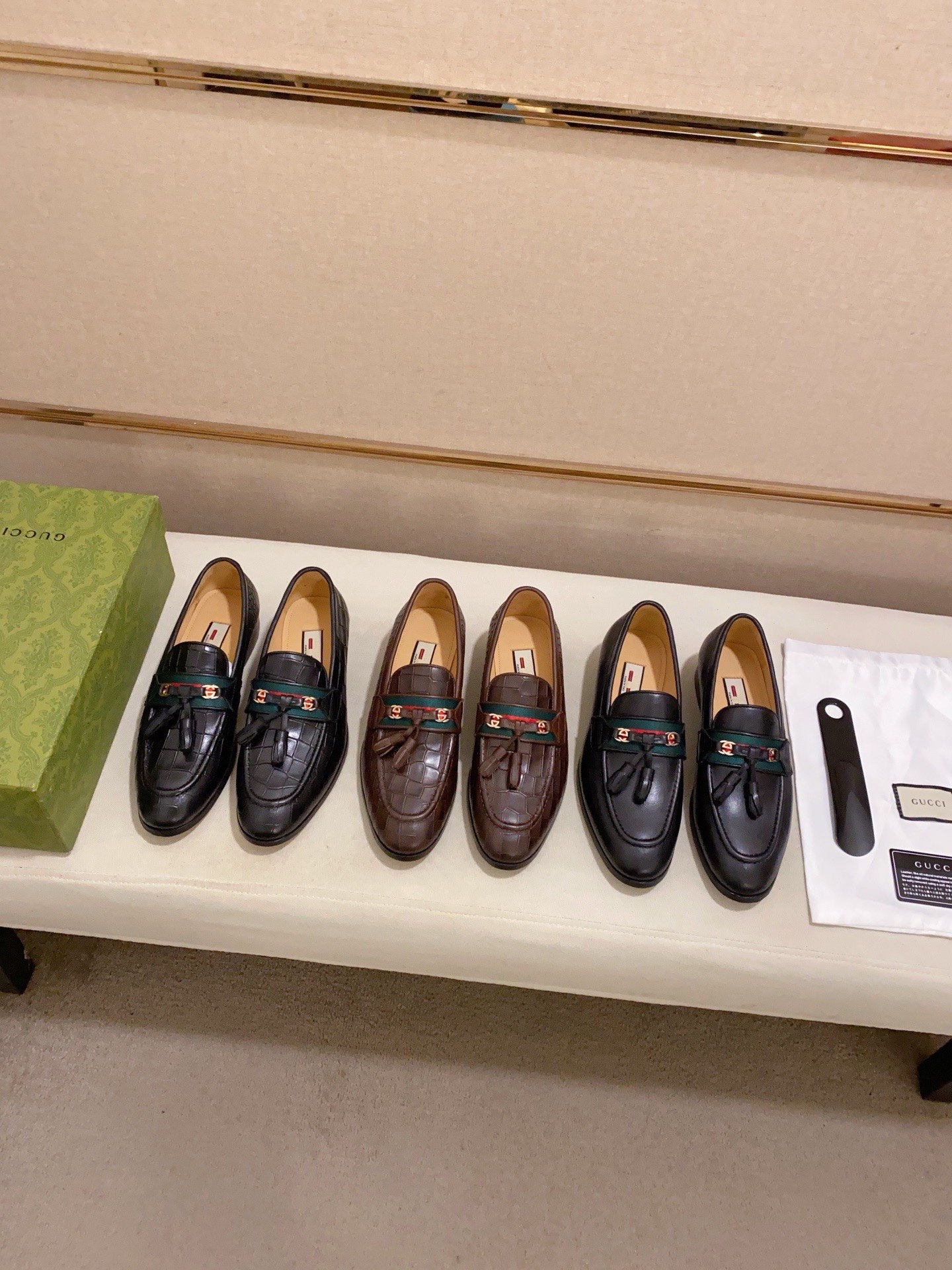 Gucci Men's Leather Loafers with Tassel and Crocodile Embossed Design 11 i1741936612920 6834 0 9