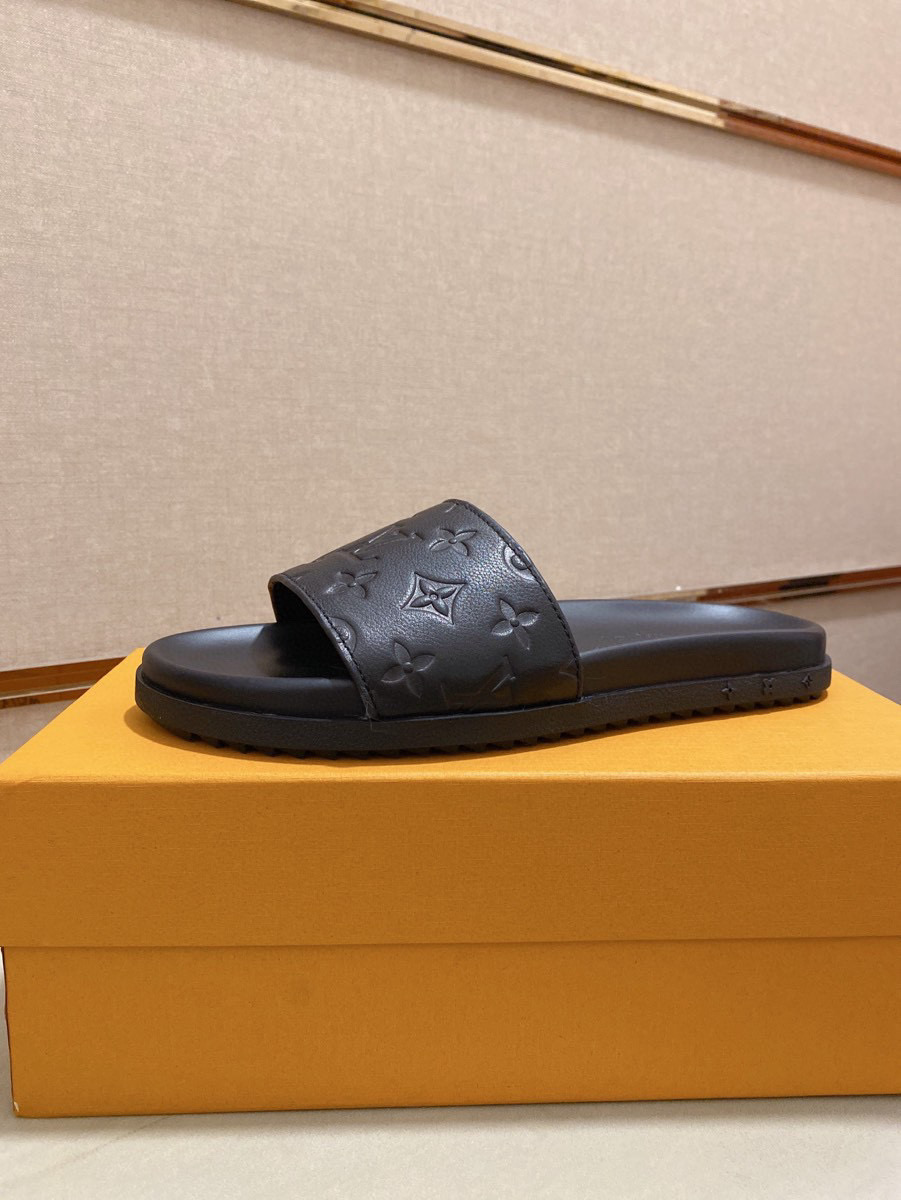 Louis Vuitton Monogram Embossed Leather Slide Sandal Comfortable Rubber Sole