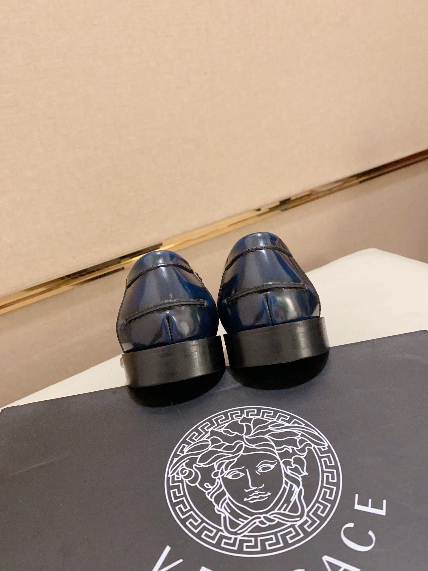 Prada Men's Leather Loafers with Buckle Detail - Stylish and Comfortable 9 i1742109972456 3848 0 7