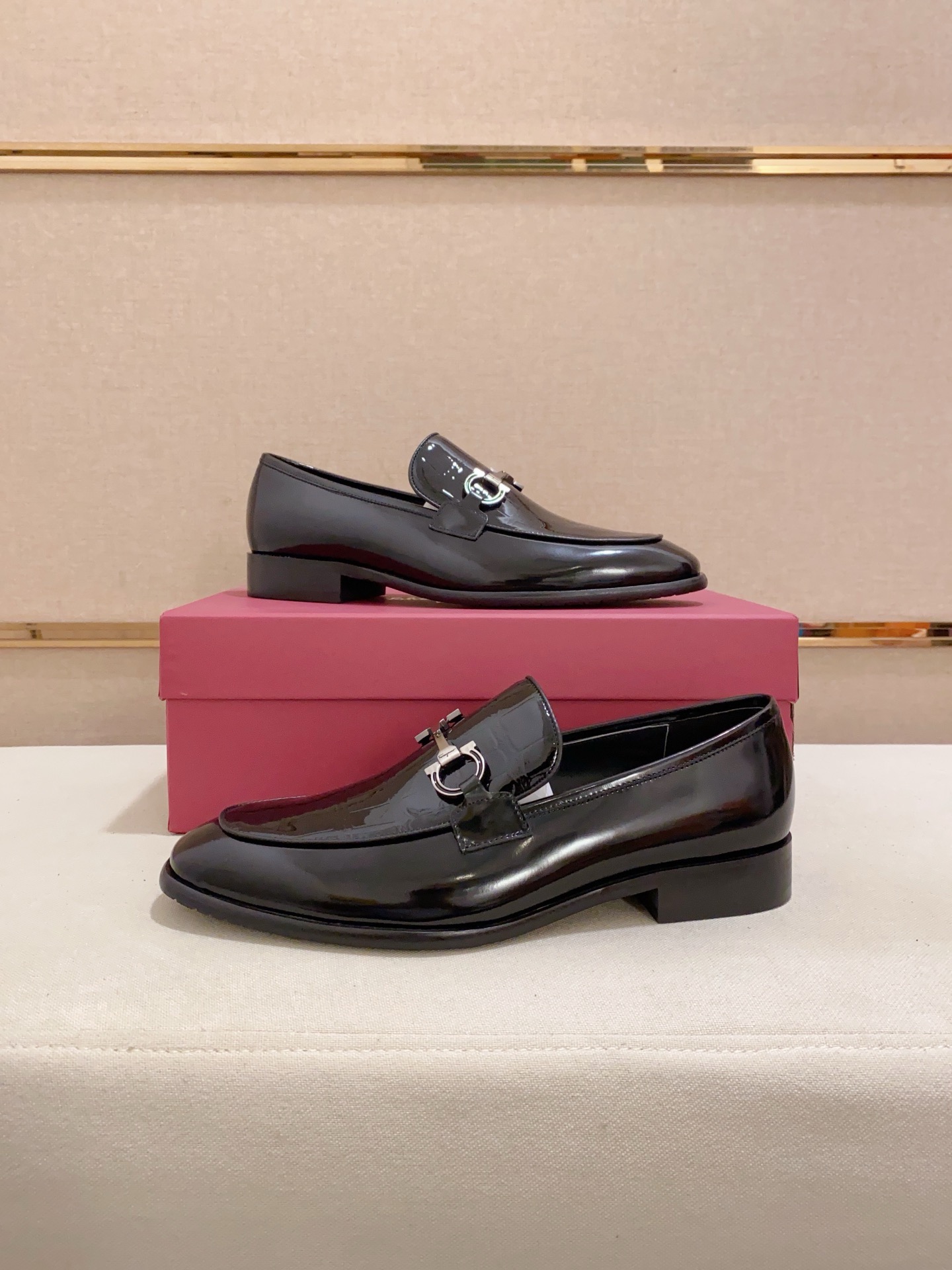 Salvatore Ferragamo Men's Black Leather Loafers Dress Shoes, Size 38-44 6 i1742110587638 722 0 4