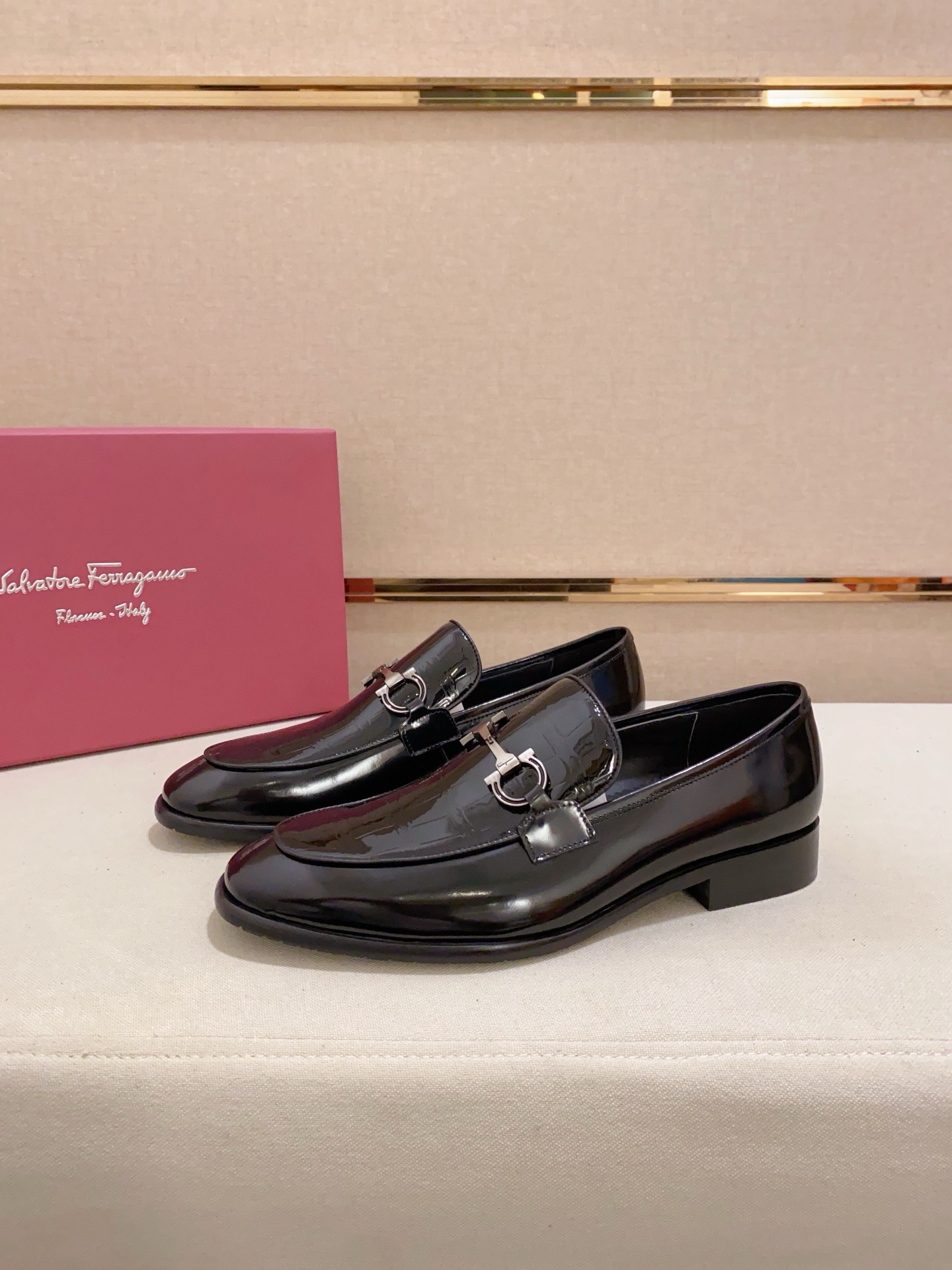 Salvatore Ferragamo Men's Black Leather Loafers Dress Shoes, Size 38-44 4 i1742110587638 8736 0 2