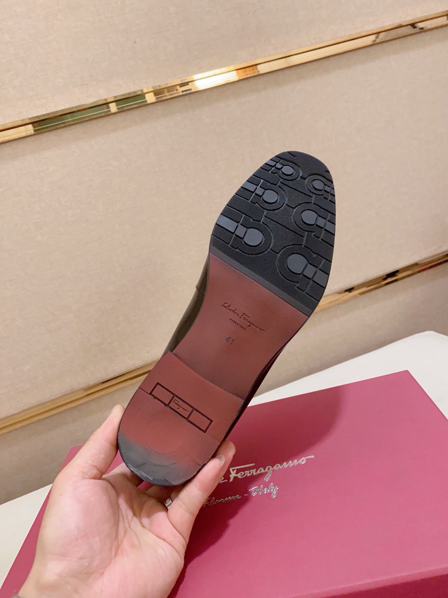 Ferragamo Men's Black Leather Crocodile-Embossed Loafers Dress Shoes 10 i1742110641097 950 0 8