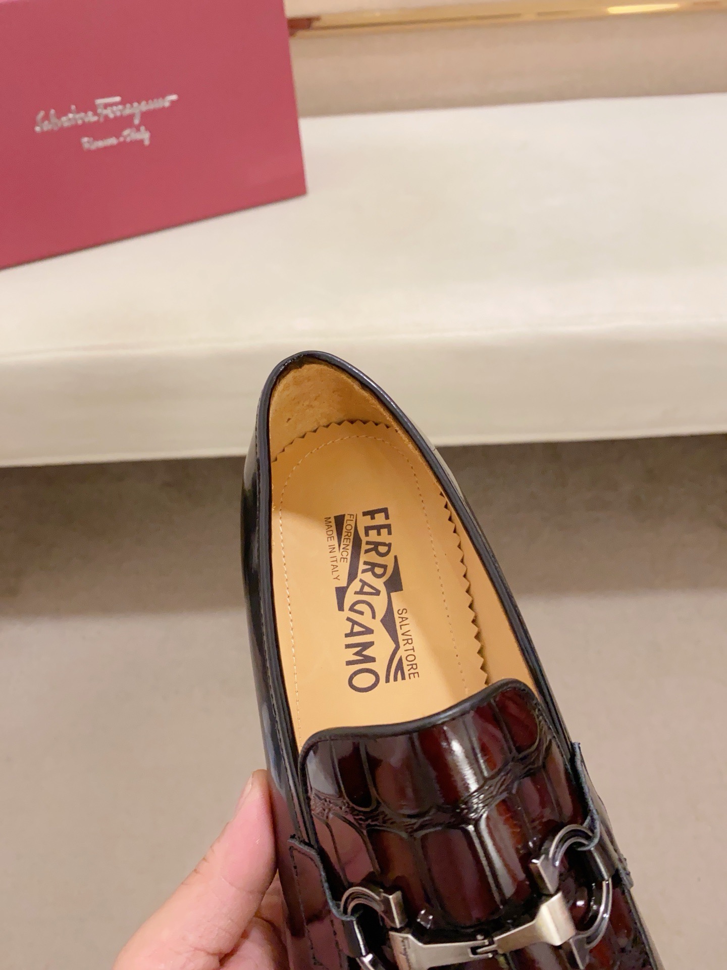 Ferragamo Men's Black Leather Crocodile-Embossed Loafers Dress Shoes 7 i1742110686042 3579 0 5